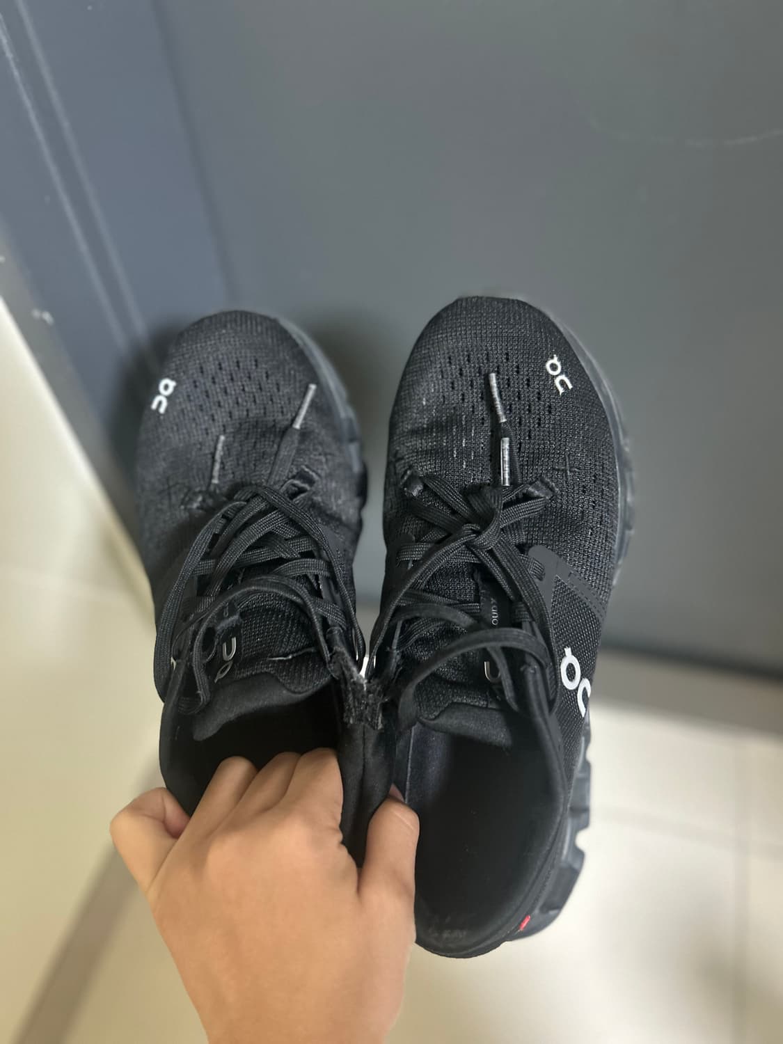 온러닝 클라우드 x4 블랙 255(40W) 상품이미지3