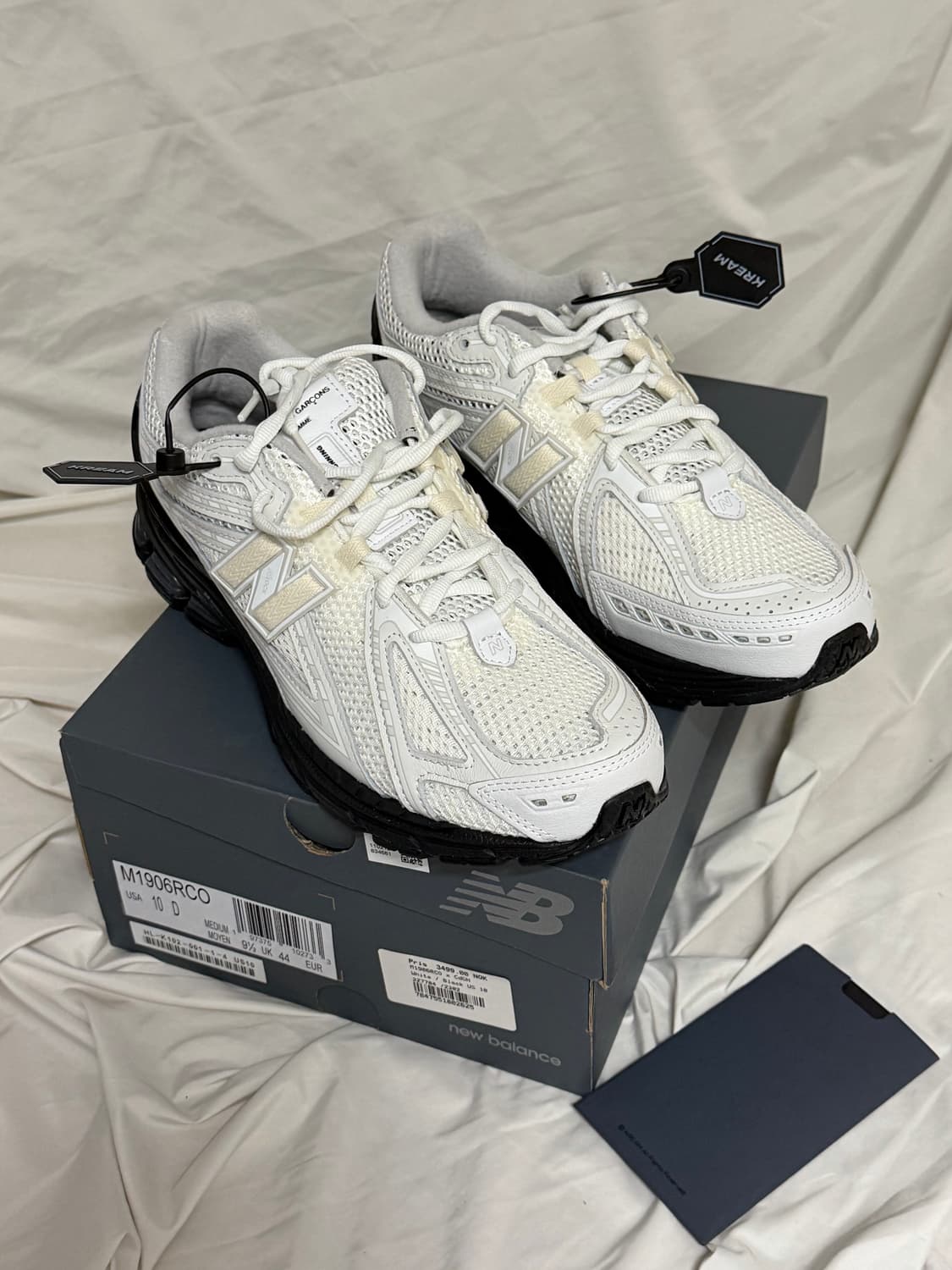 뉴발란스 x 꼼데가르송 옴므 1906R 화이트 상품이미지1