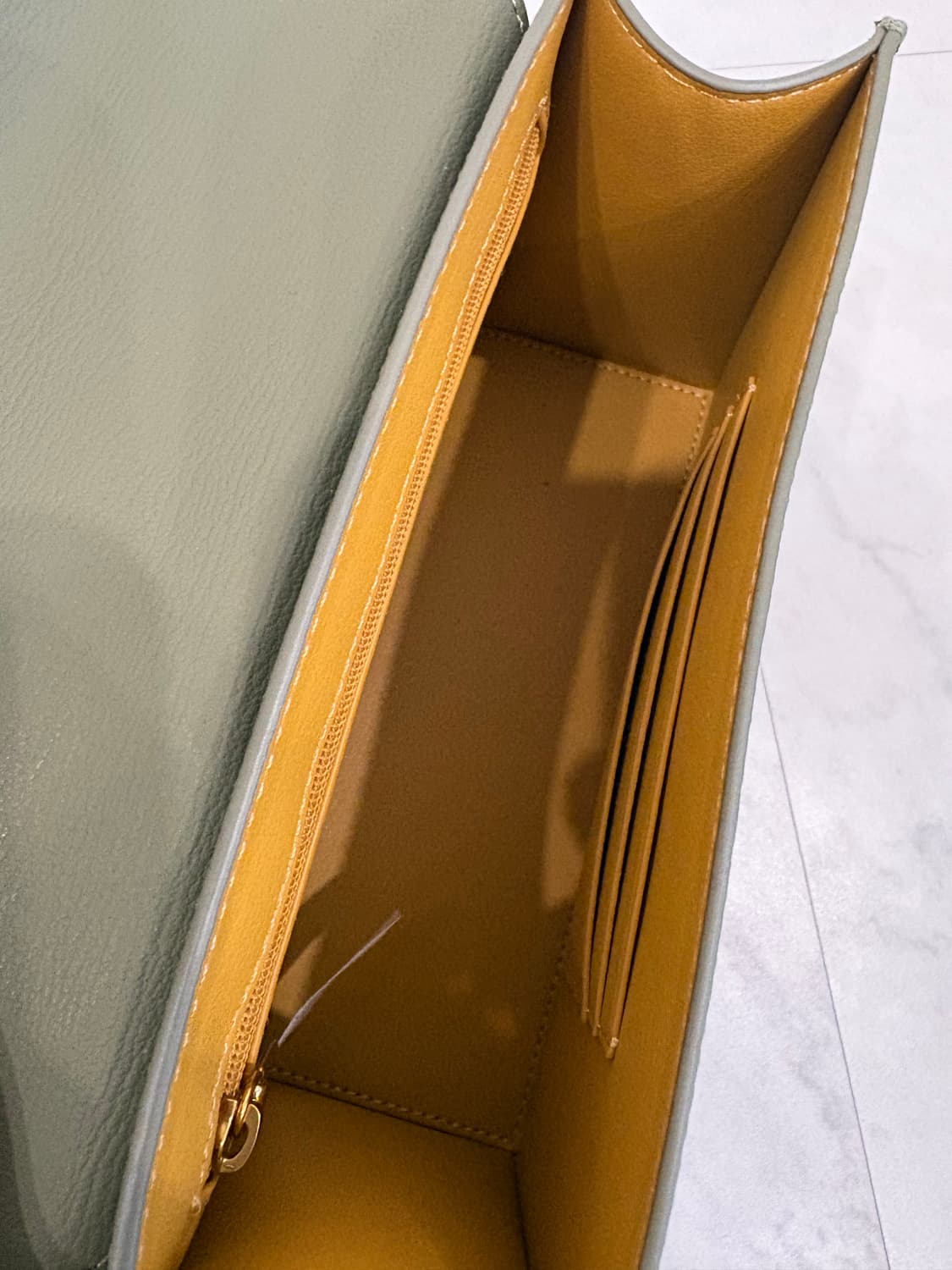 charles&keith chain crossbag 상품이미지5