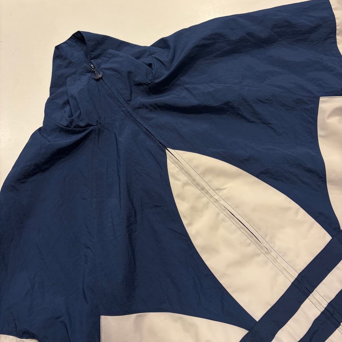 [M] 아디다스 네이비 빅트레포일 바람막이 D161 상품이미지3