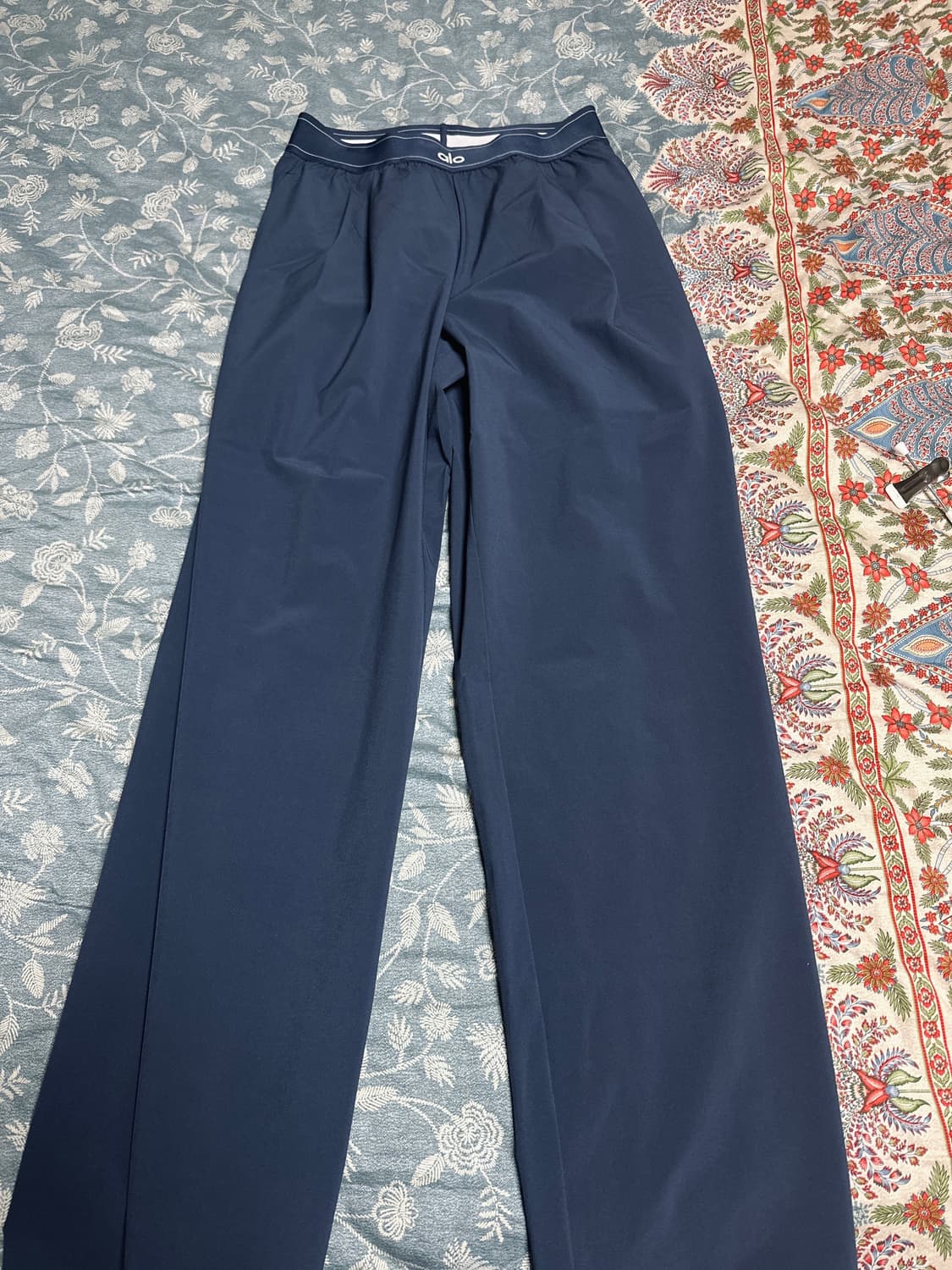 Alo 알로 수트업 트라우저 레귤러 S 네이비 새상품 상품이미지6