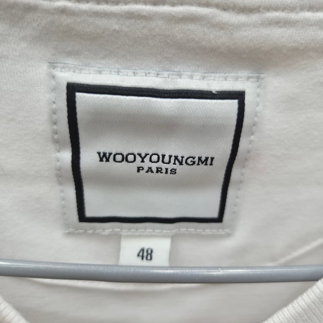 우영미 23FW 플라워 백로고 반팔 티셔츠 (48) 상품이미지5
