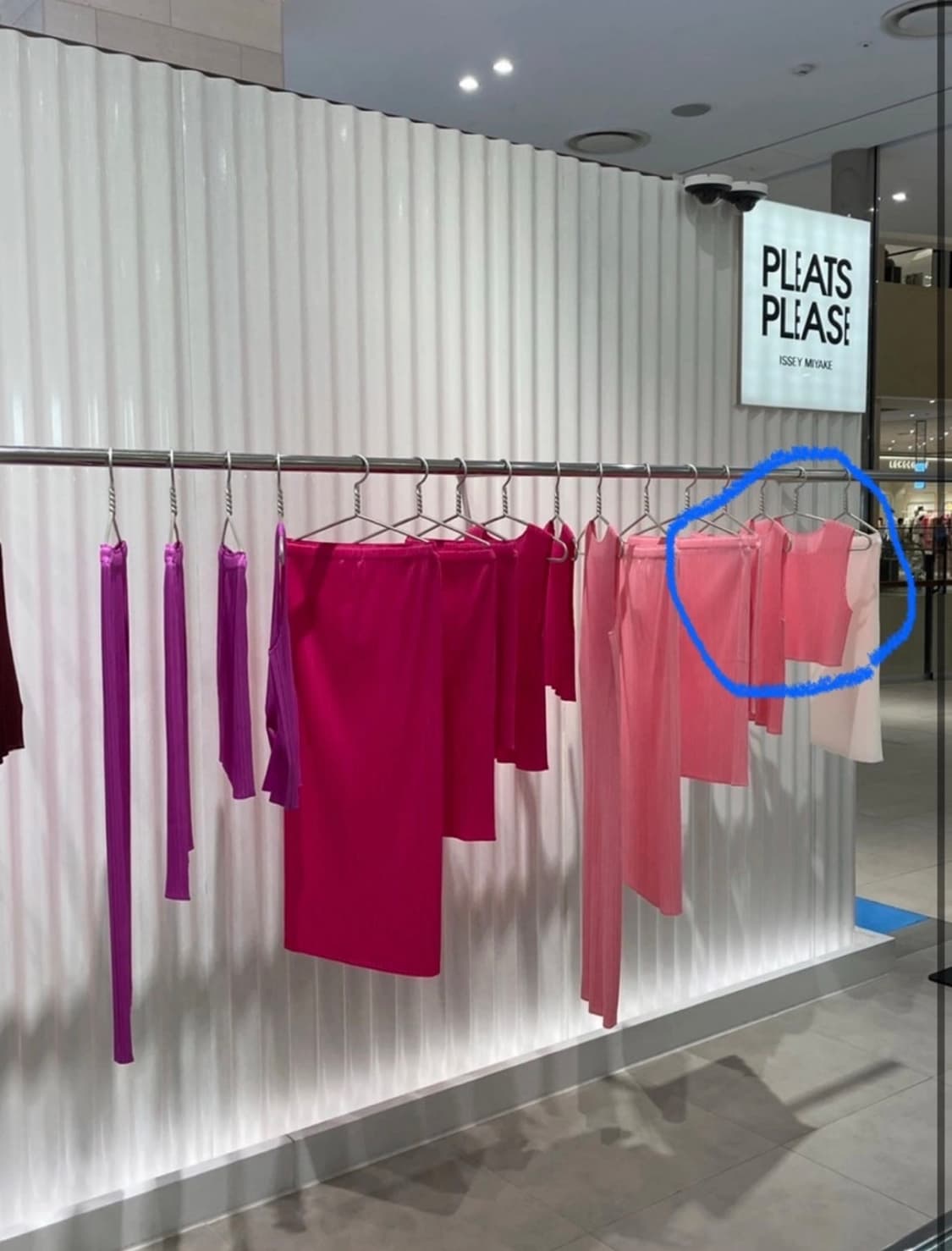 플리츠플리즈 쥬시시리즈 화이트 민소매 탑 + 연핑크 민소매 크롭탑 상품이미지2