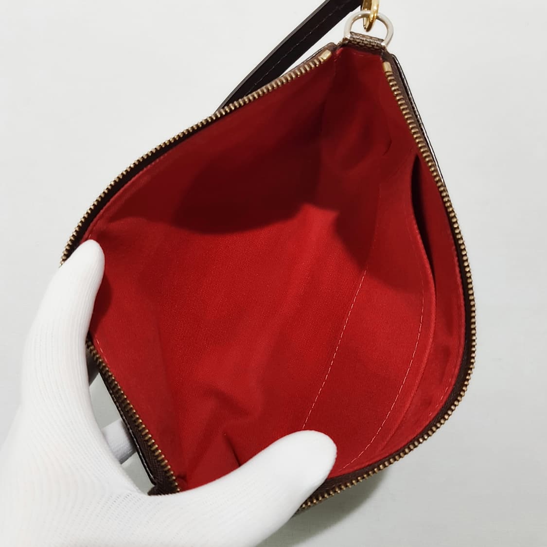 루이비통 다미에 포쉐트 악세수아 NM 상품이미지9