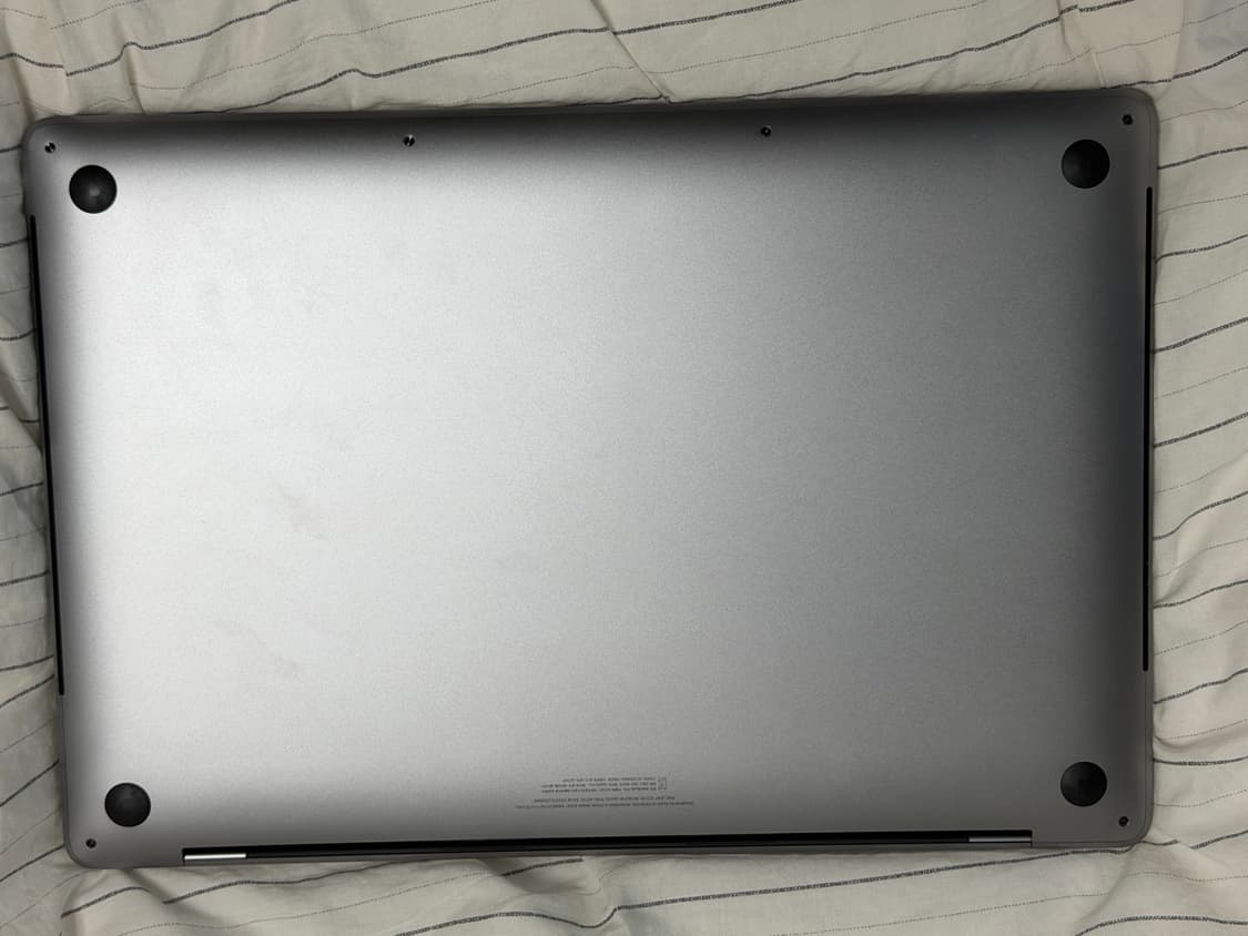 맥북 프로 16인치 i7 16GB 2019 스페이스 그레이 512GB 상품이미지5