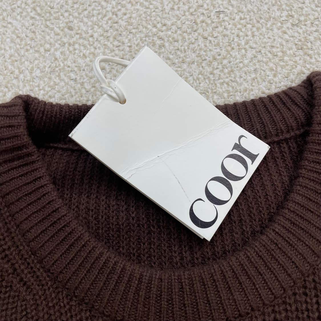 쿠어 Coor 메리노 울 크루넥 니트 브라운 상품이미지4