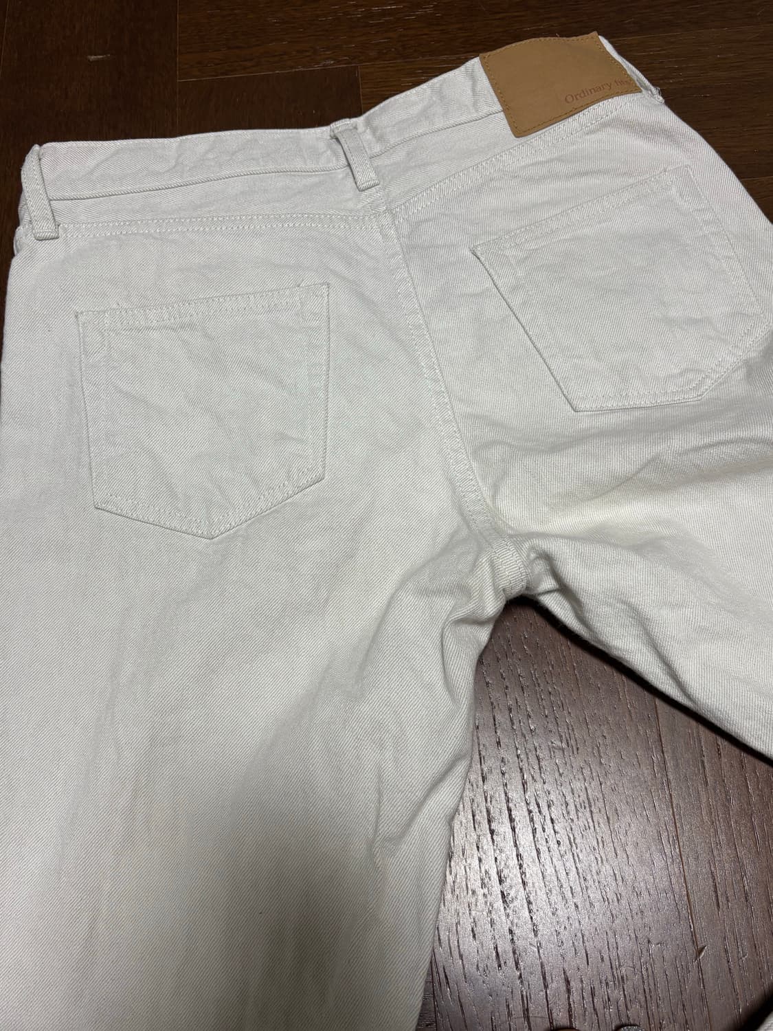 오디너리핏츠 화이트진 상품이미지2