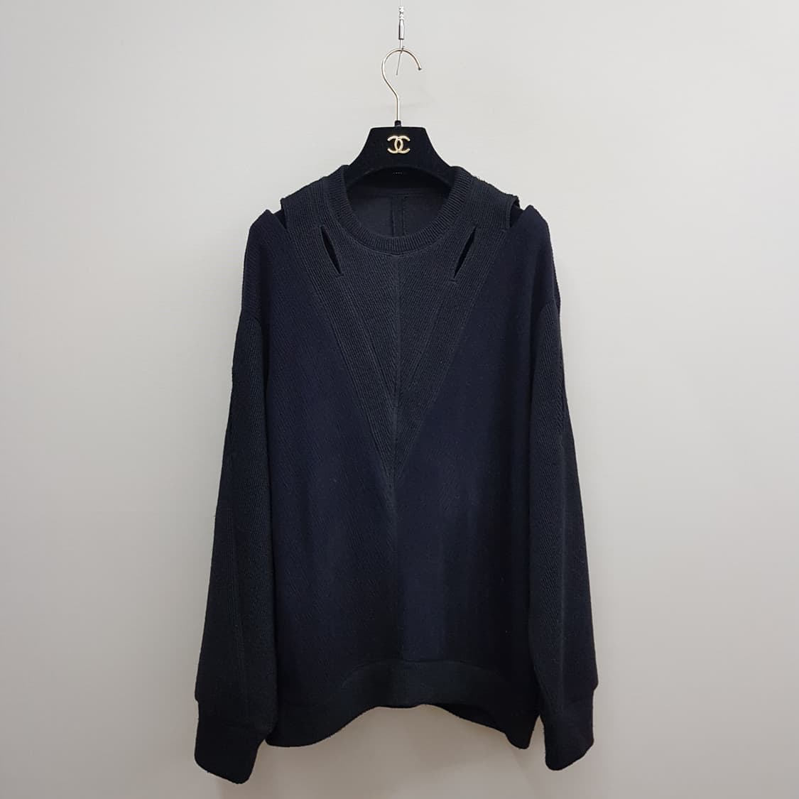 한섬 시스템 2022 컷아웃 디테일 루즈핏 니트 F사이즈 상품이미지1