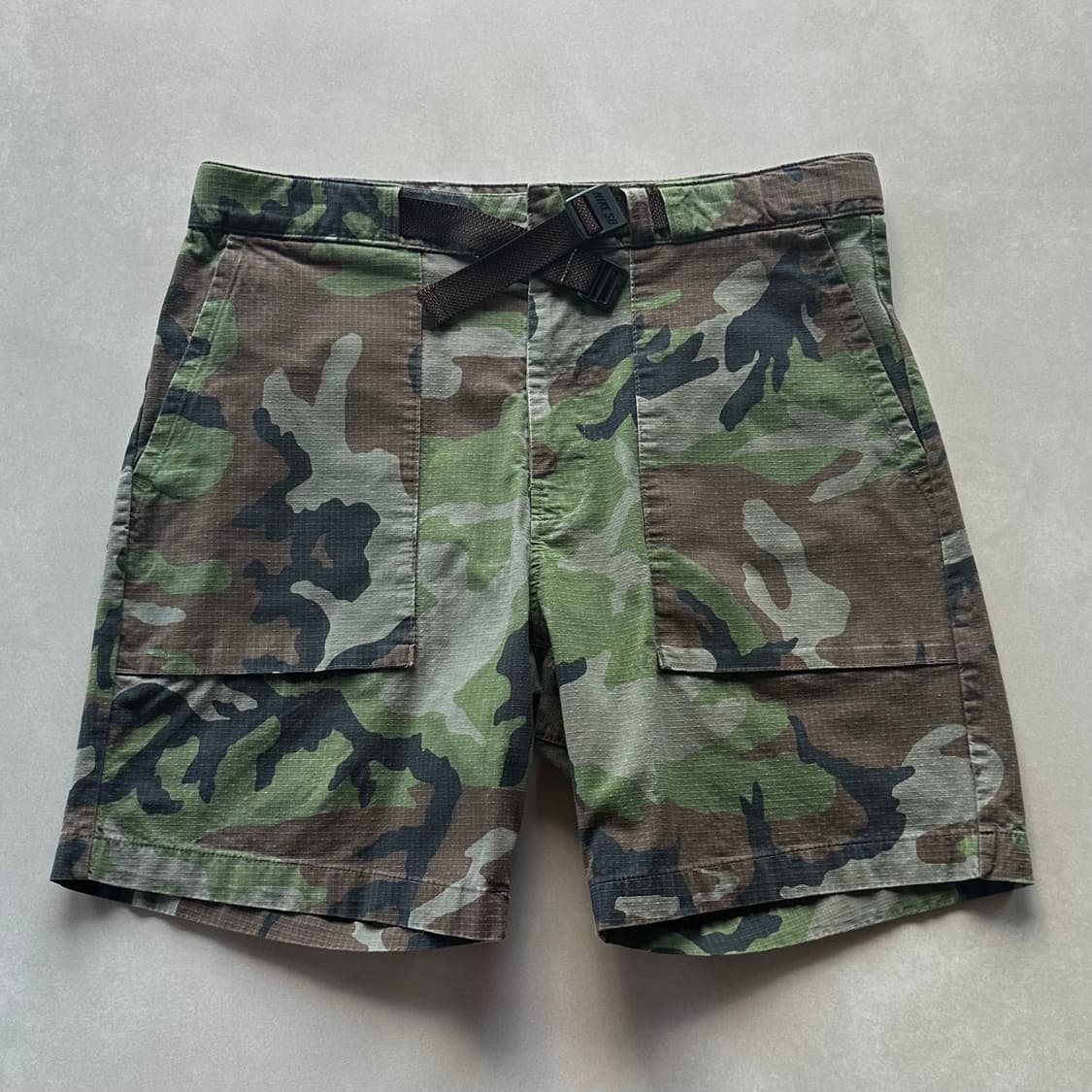 [32]나이키 sb 립스탑 카모 반바지 상품이미지1