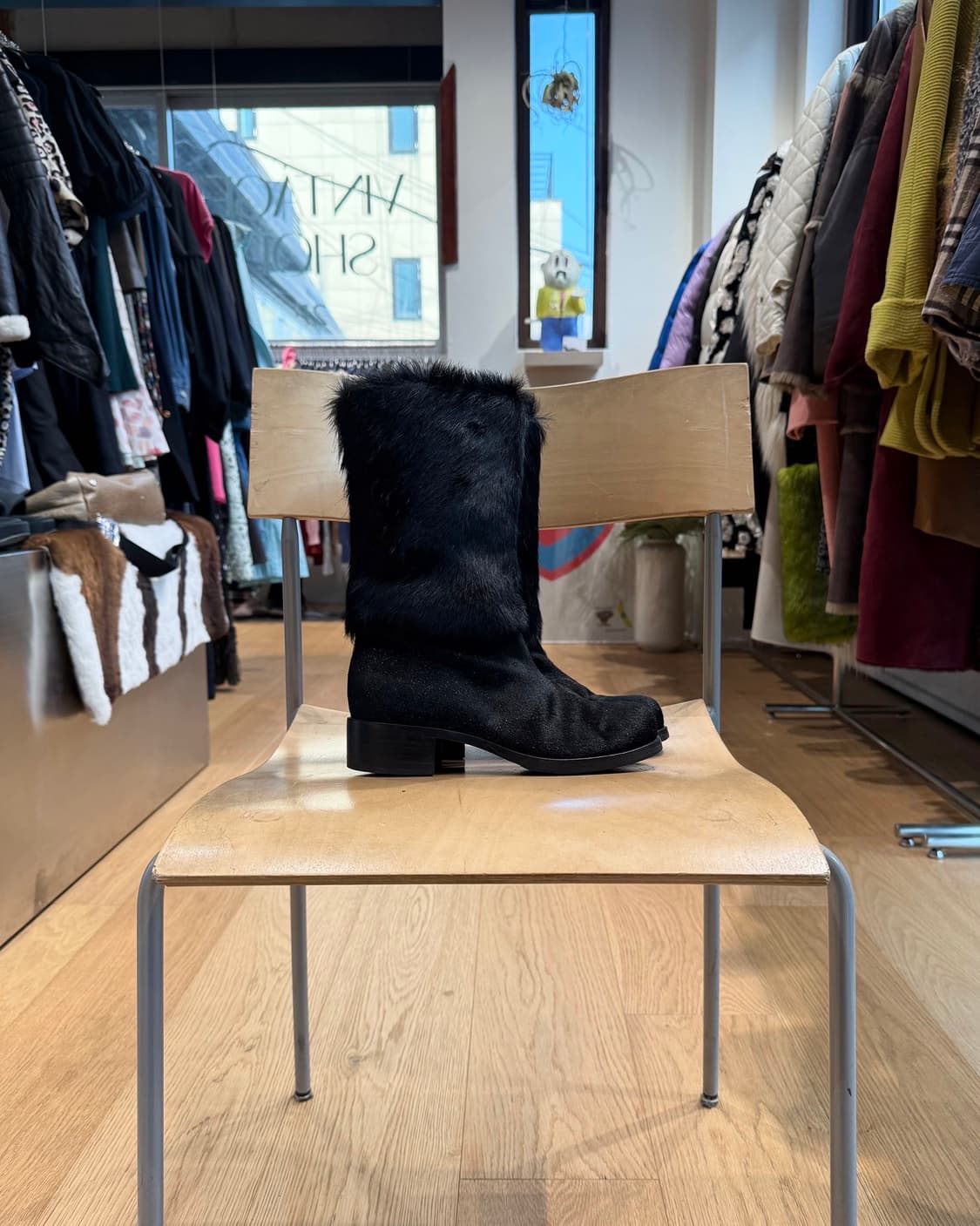 샤넬 블랙 카프스킨 퍼 부츠 상품이미지3