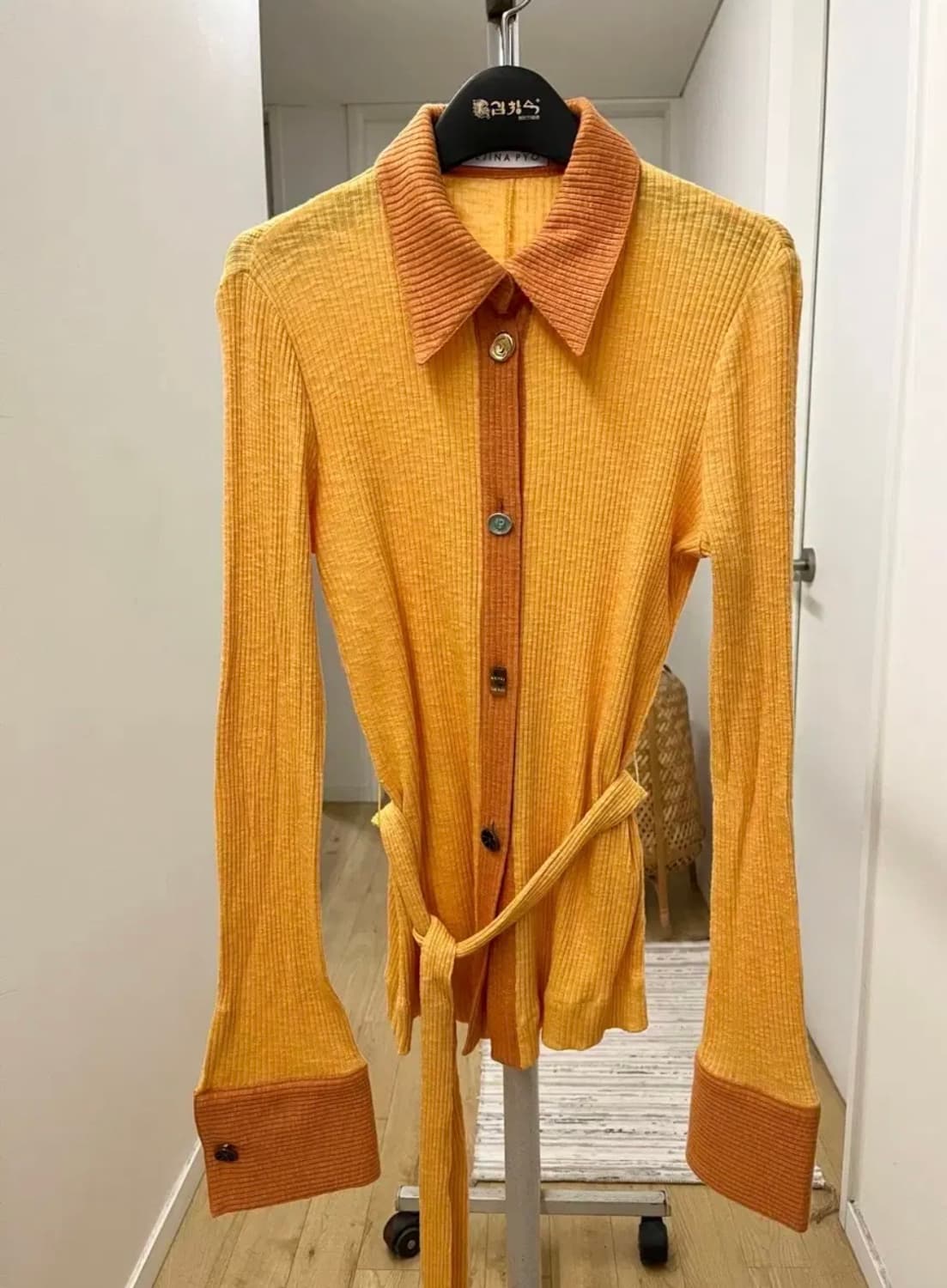 레지나표 니트셔츠 상품이미지1