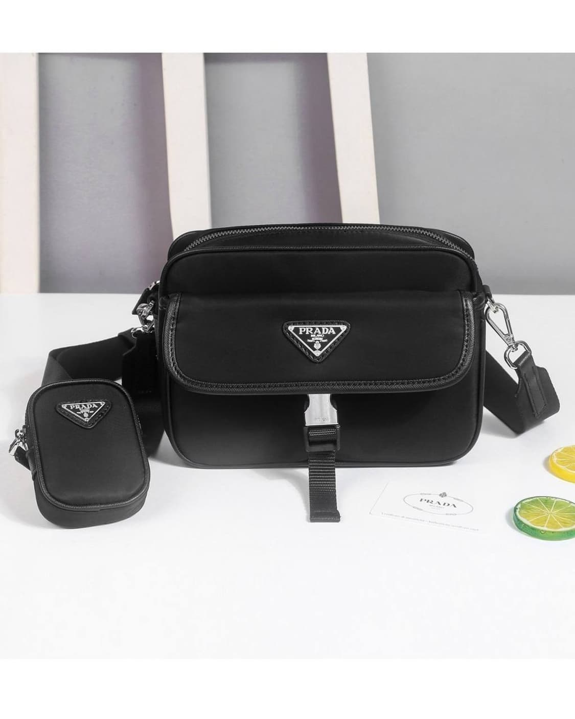 프라다(Prada)의 리나일론(Re-Nylon) 숄더백 상품이미지2