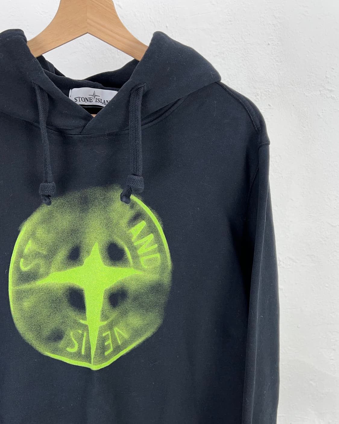 스톤아일랜드 19fw 스머지 브러쉬 로고 스웨트 셔츠 후디 상품이미지3