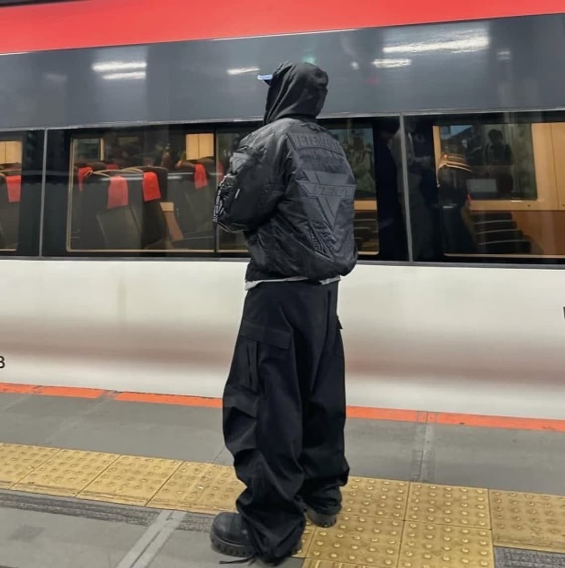 코르티스 논노드 사이드 지퍼 카고 블랙 상품이미지2