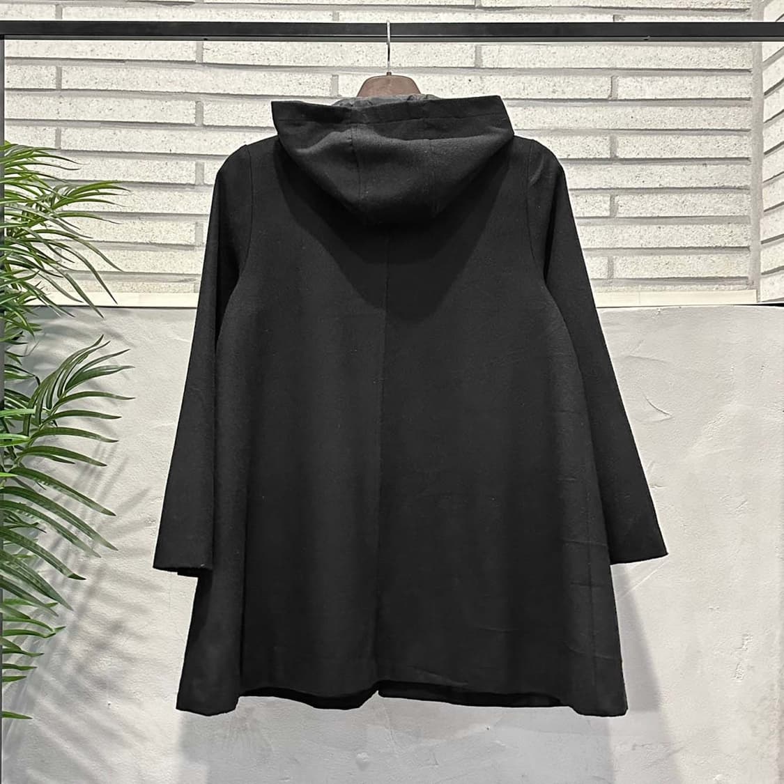 JPN VINTAGE 후드 케이프 코트 투포켓 원버튼 디테일 블랙 상품이미지3