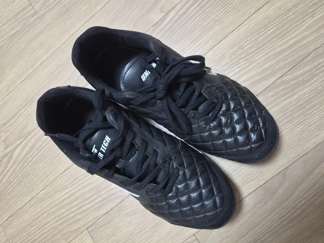 언더테크 풋살화 270 상품이미지1