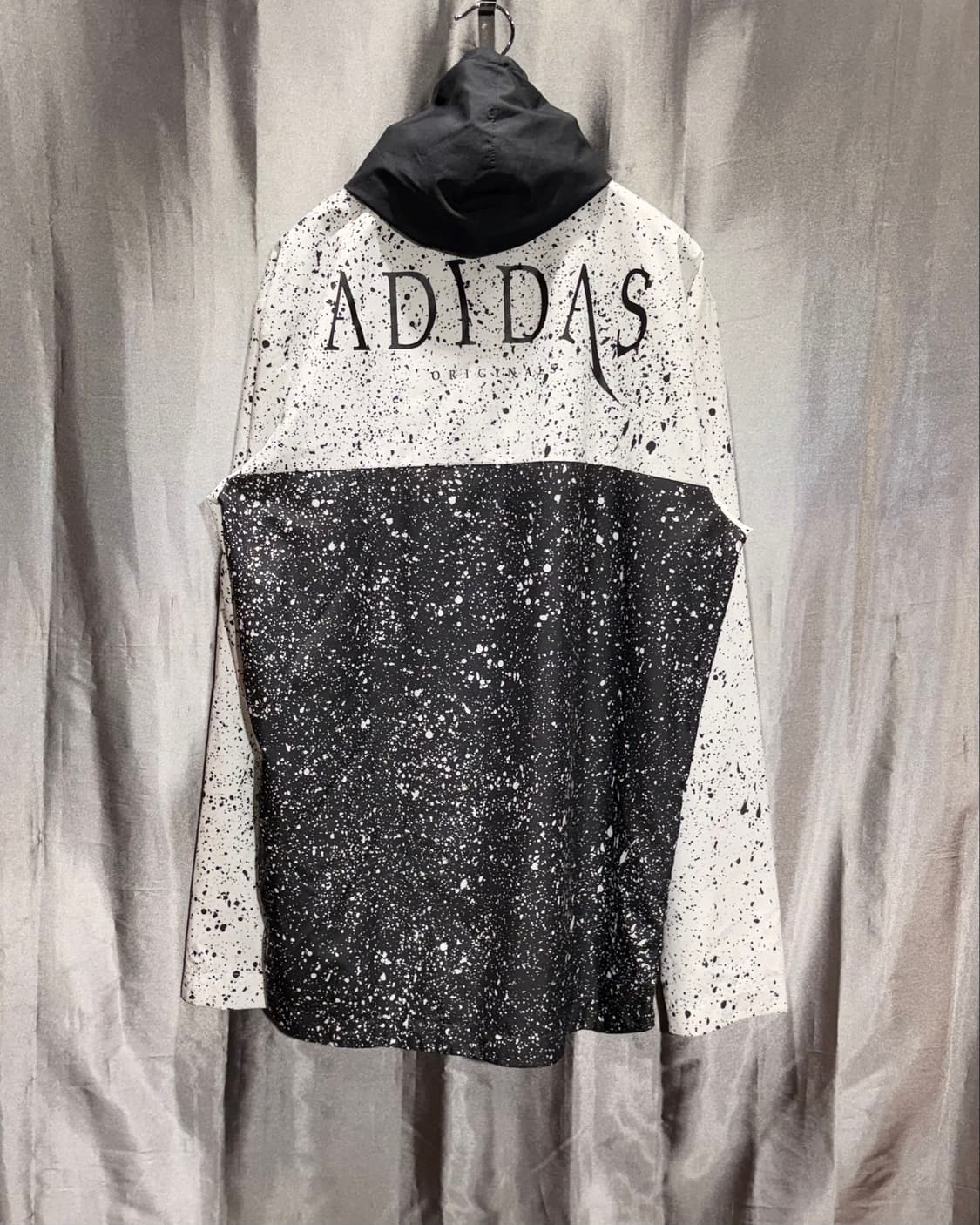 XL 아디다스 ADIDAS 빅로고 페인팅 나일론 후드 아노락 상품이미지3