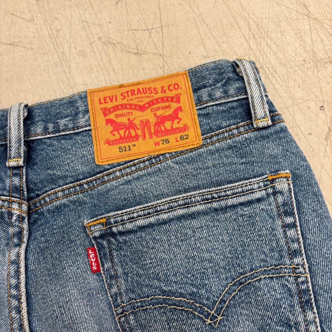 리바이스 511 데미지 데님 팬츠 상품이미지2