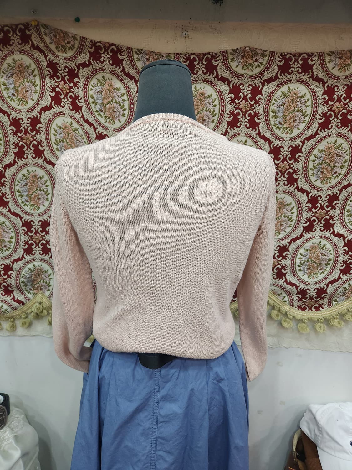 마가렛호웰 코튼 린넨혼방 숏 가디건

 상품이미지8
