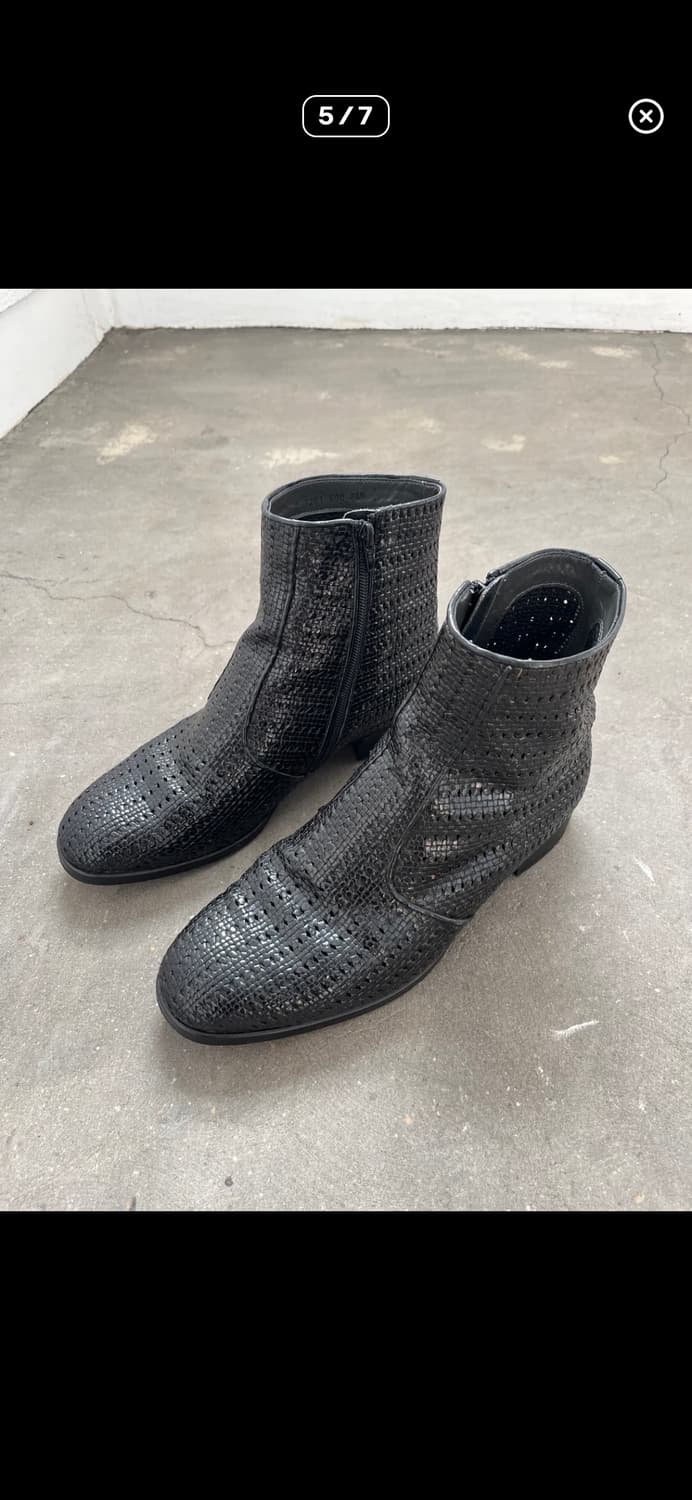 위빙텍스쳐 레더 앵클부츠 상품이미지3