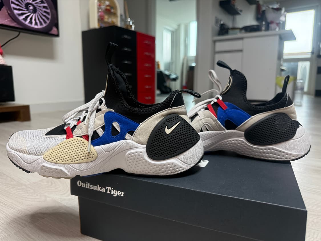 [260] 나이키 AO1697-001 허라치 E.D.G.E. 상품이미지2