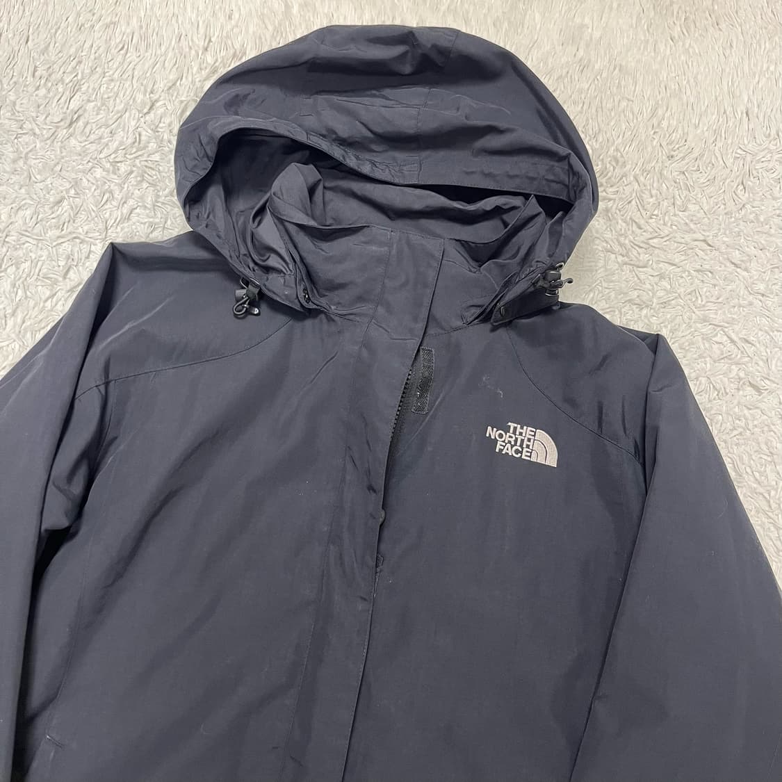 The North Face Black Windbreaker 상품이미지5