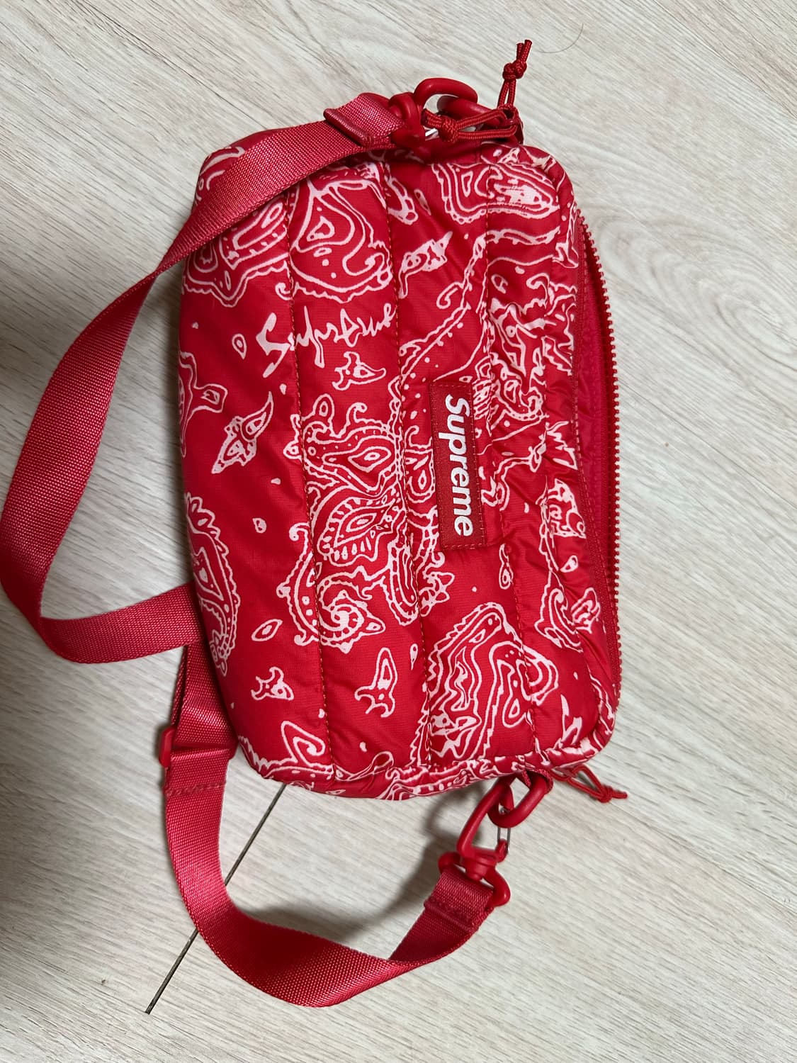 Supreme Puffer Side Bag Red Paisley - 22 상품이미지2
