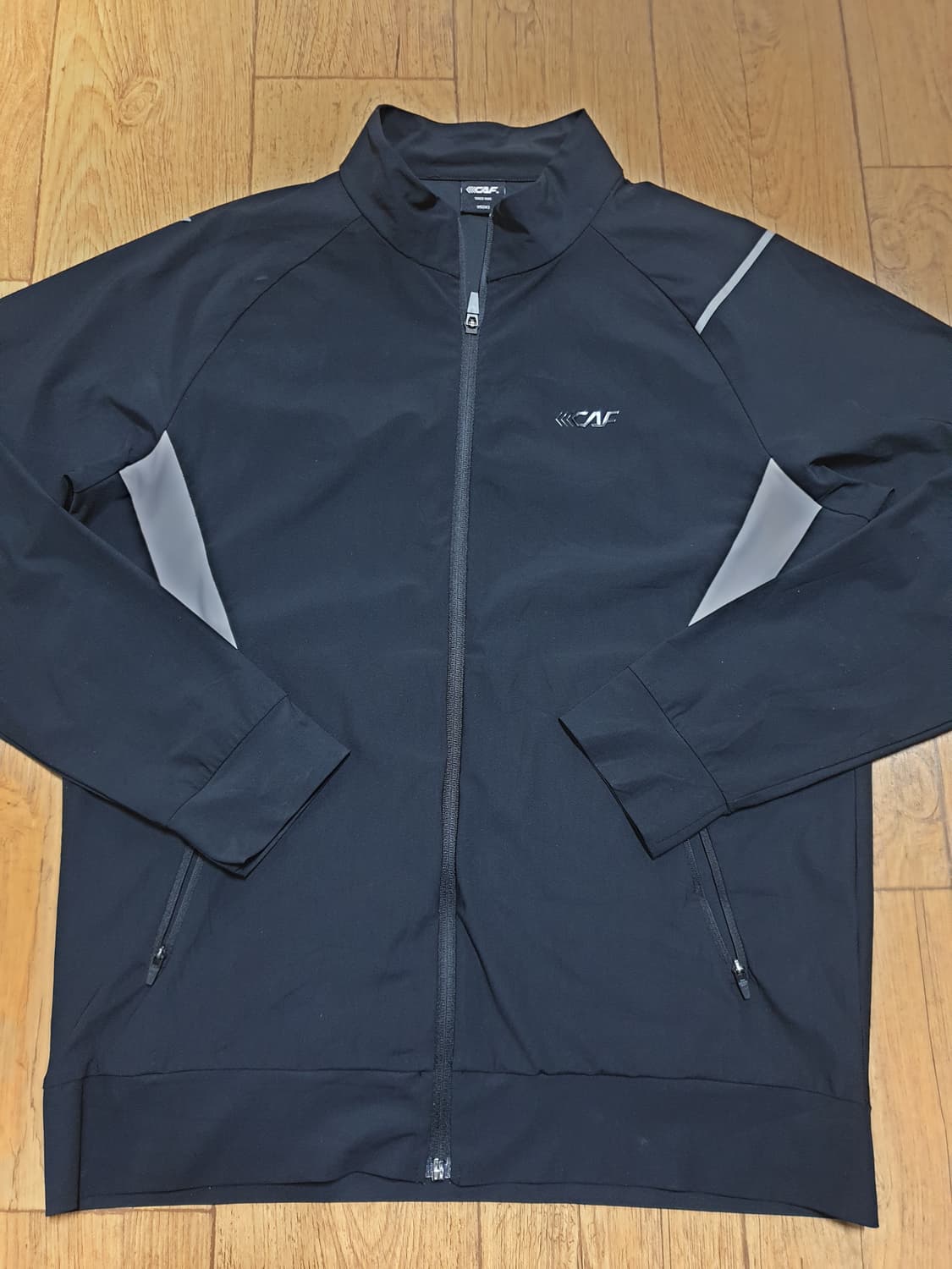 1081 르까프 운동복 집업 95 사이즈입니다 상품이미지2