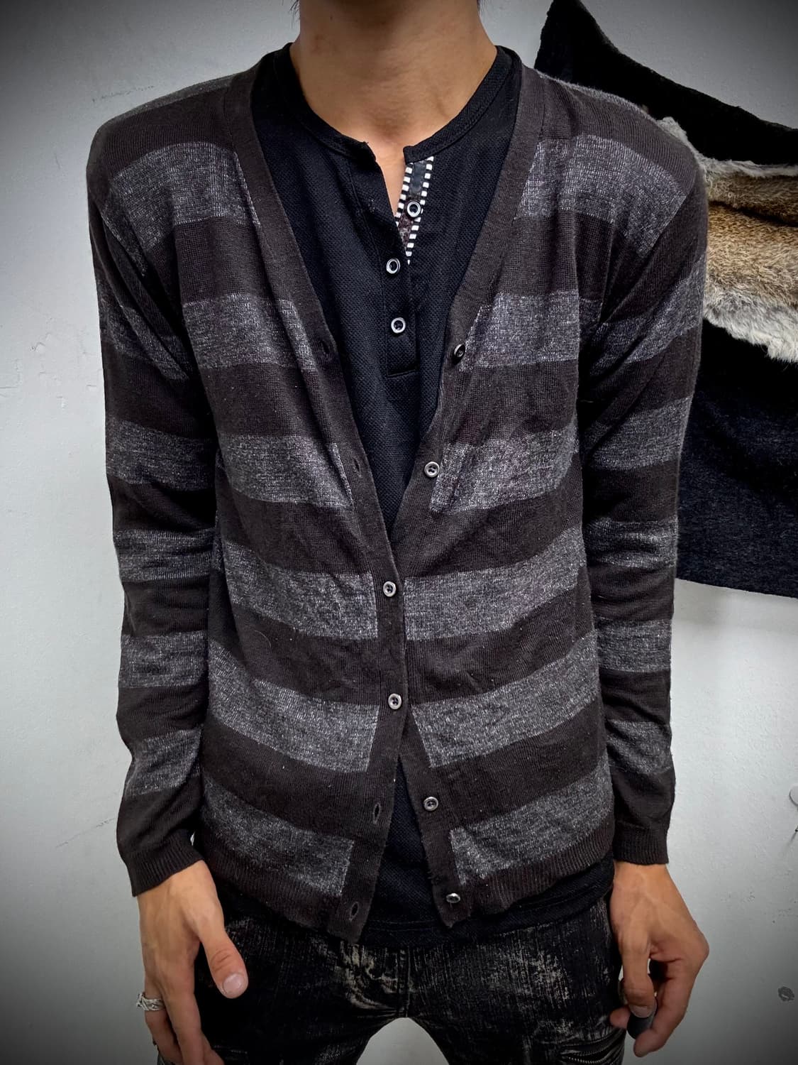 “Vintage” Y2K Black Stripe Cardigan 상품이미지2