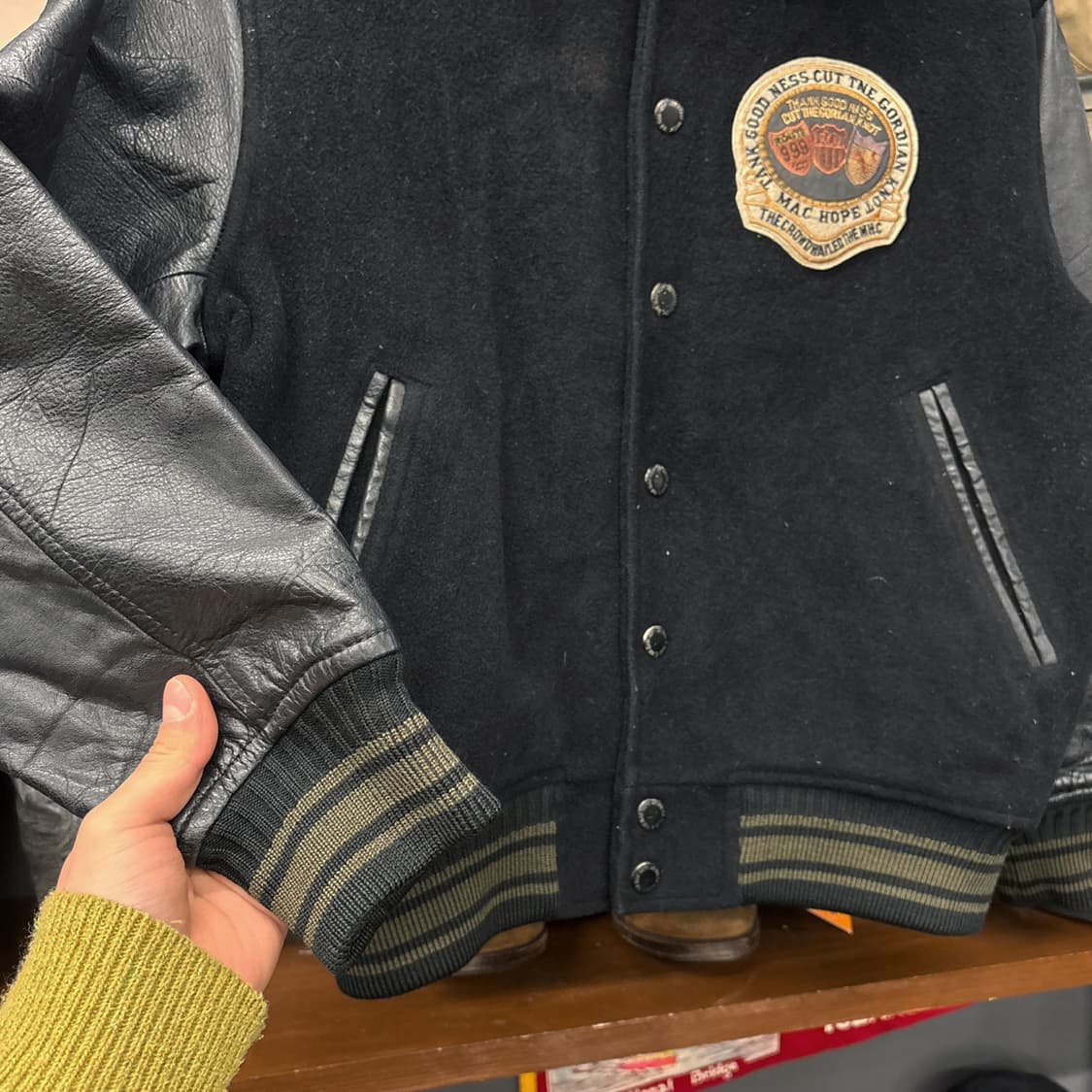 90s 맥호프 엠브로이드 패치워크 울 레더 바시티자켓 탈부착후드 N616 상품이미지4