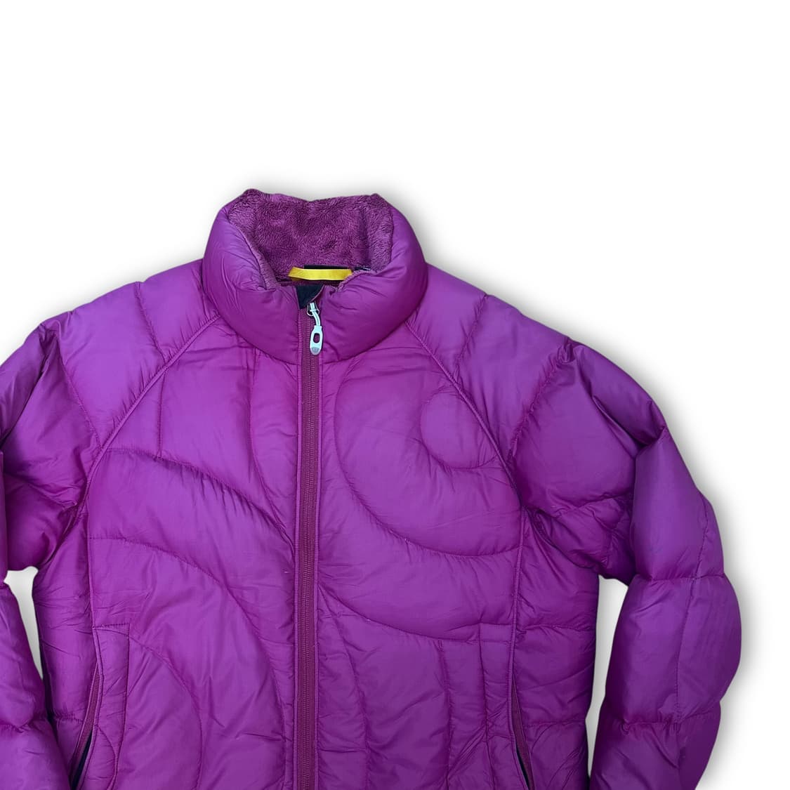 마운틴하드웨어 패딩 상품이미지2