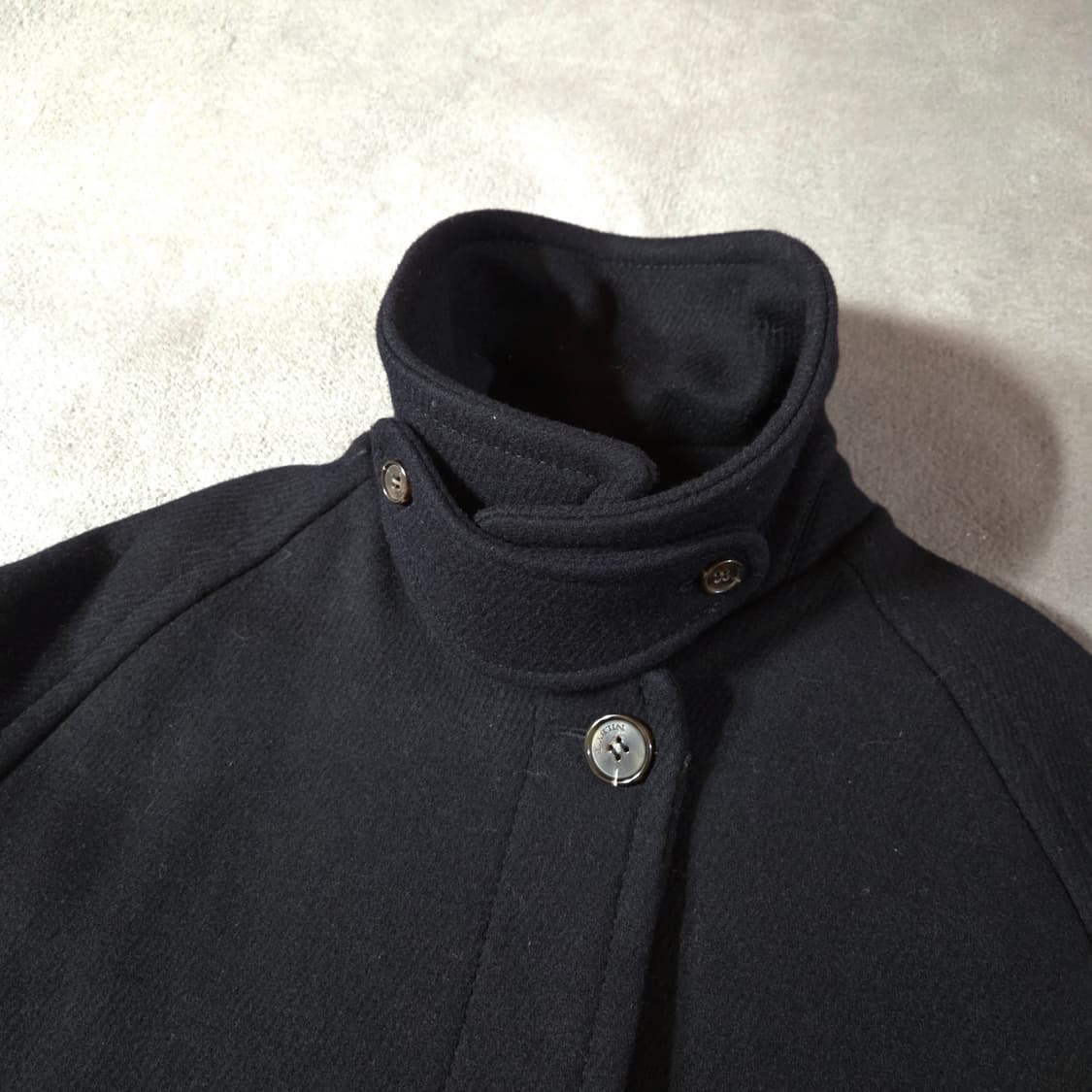 NILBY P 닐바이피 싱글 래글런 발마칸 코트 다크네이비 상품이미지5