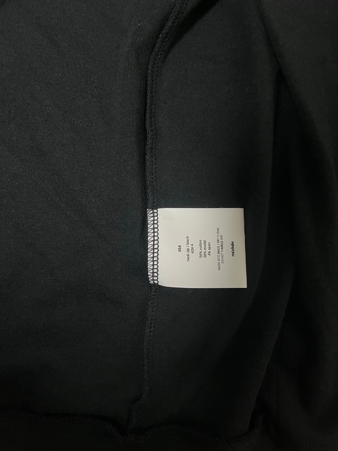 머듈 넥 집업 블랙 4 상품이미지4