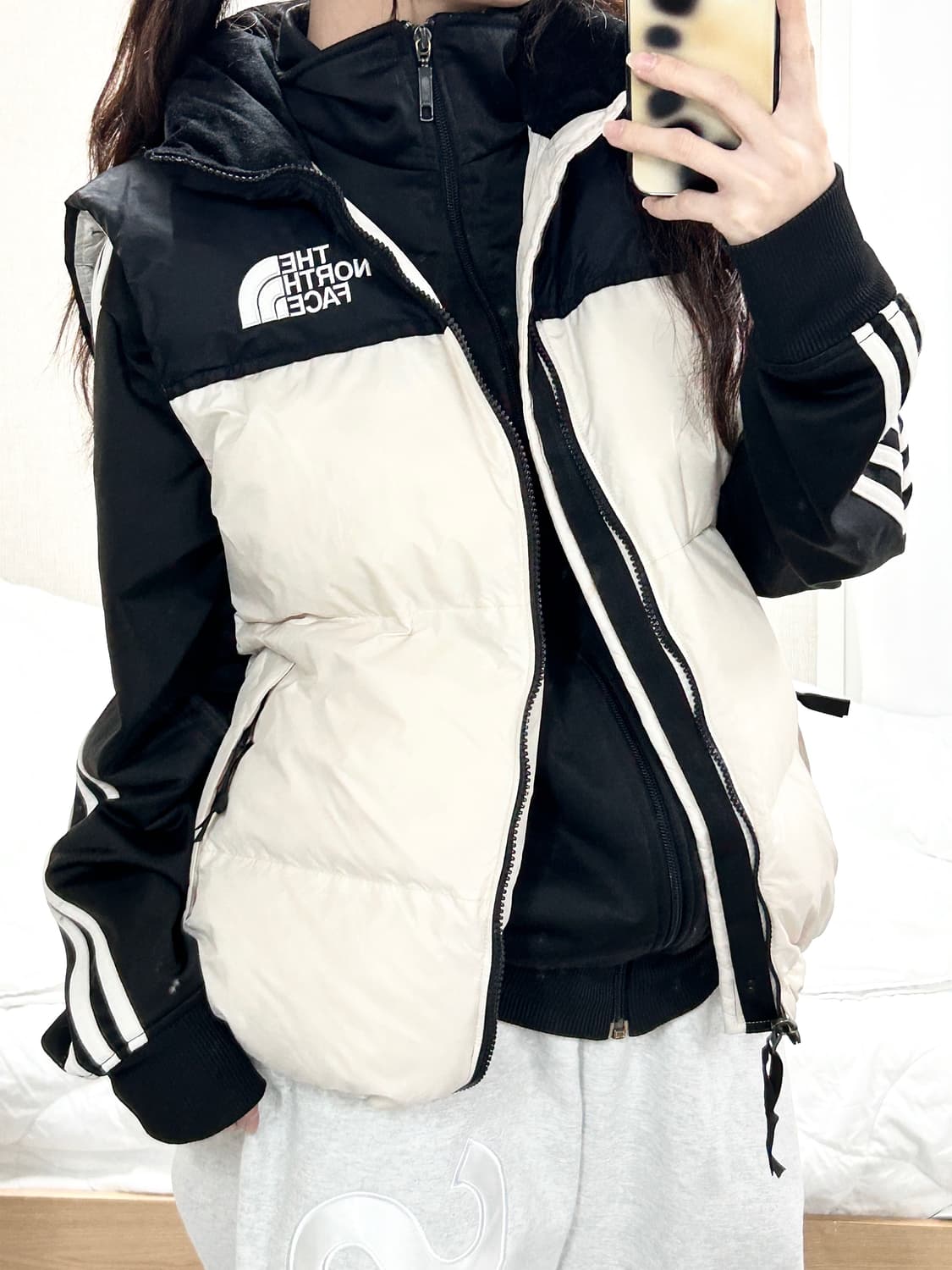 노스페이스 눕시 화이트 패딩조끼 상품이미지3