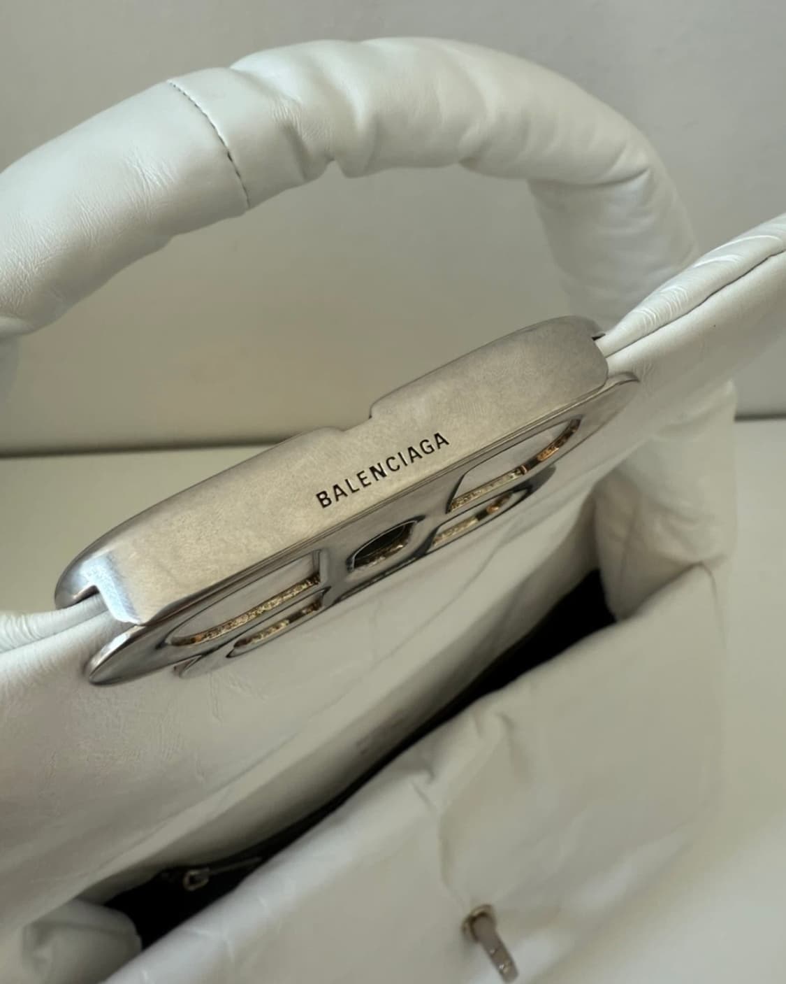 발렌시아가 모나코 슬링 백 상품이미지4