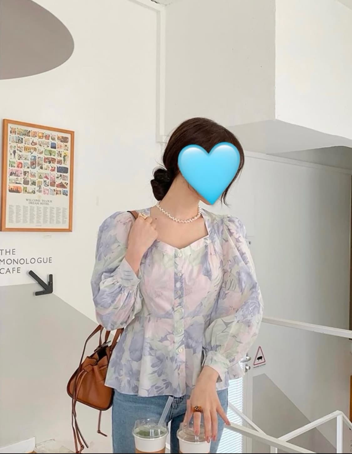 새상품 ) 임블리 파스텔플라워 수채화 블라우스 상품이미지1