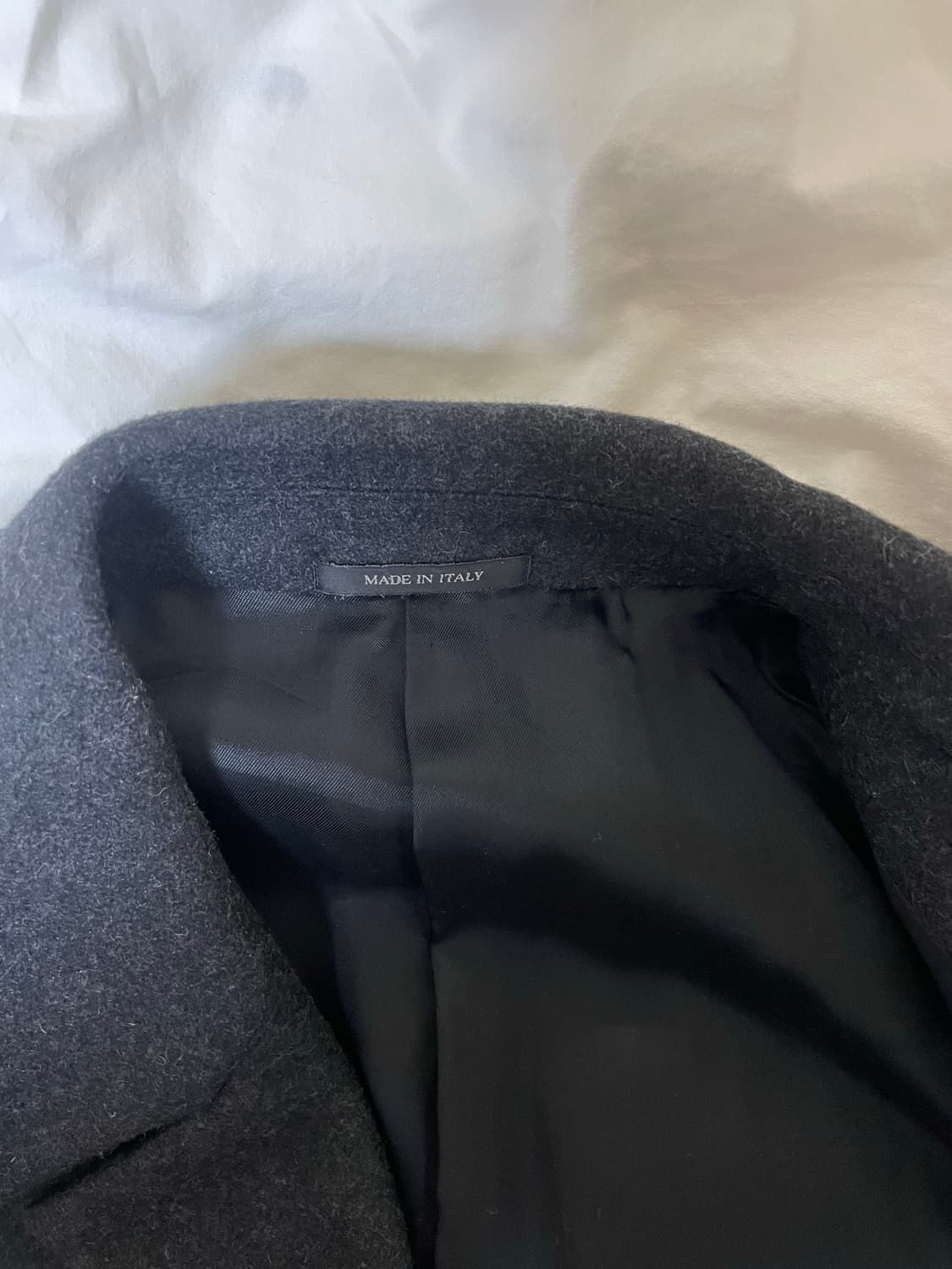 미우미우 차콜 코트 상품이미지3