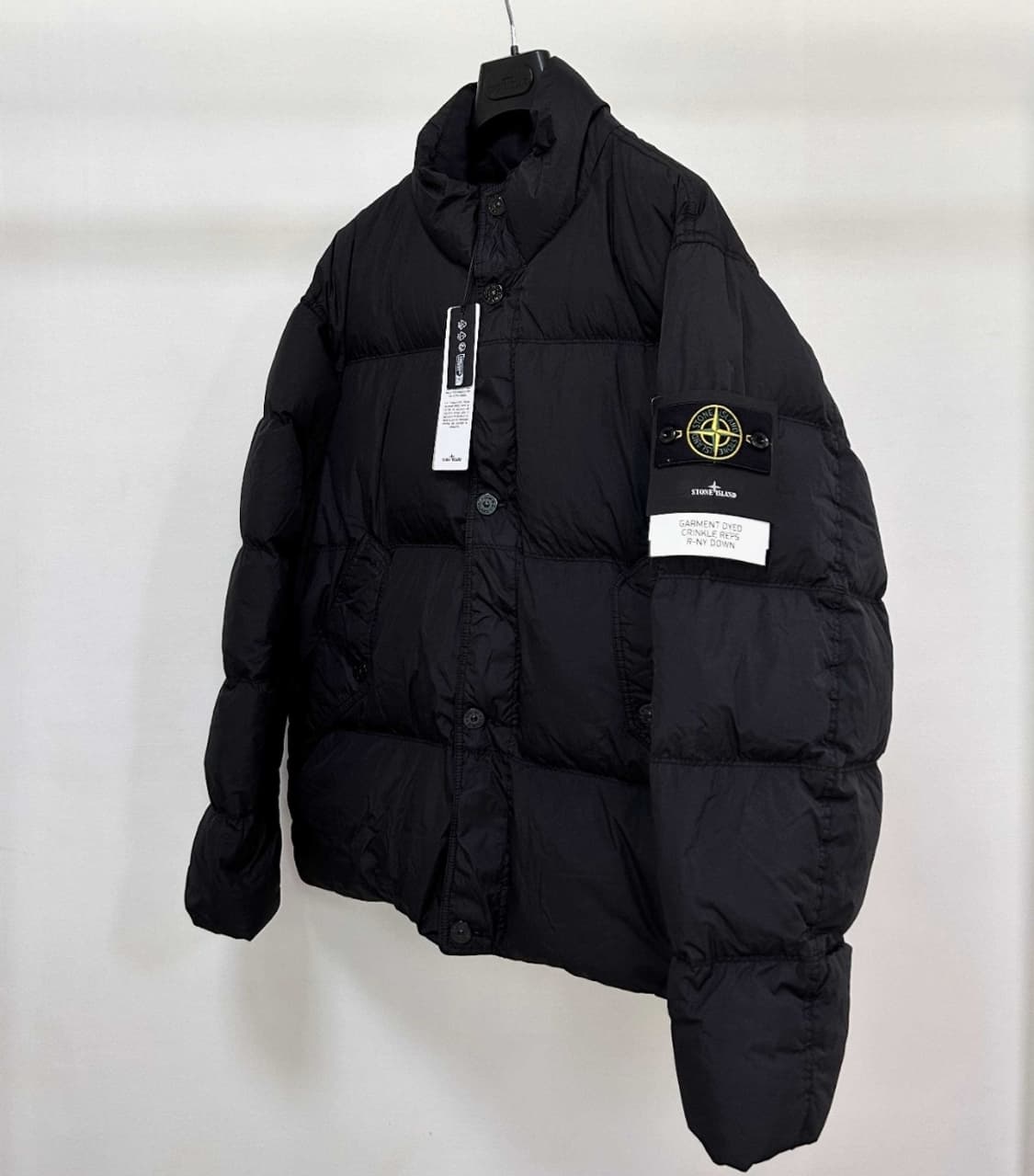 스톤아일랜드 23fw 크링클랩스 패딩 XL삽니다 상품이미지1