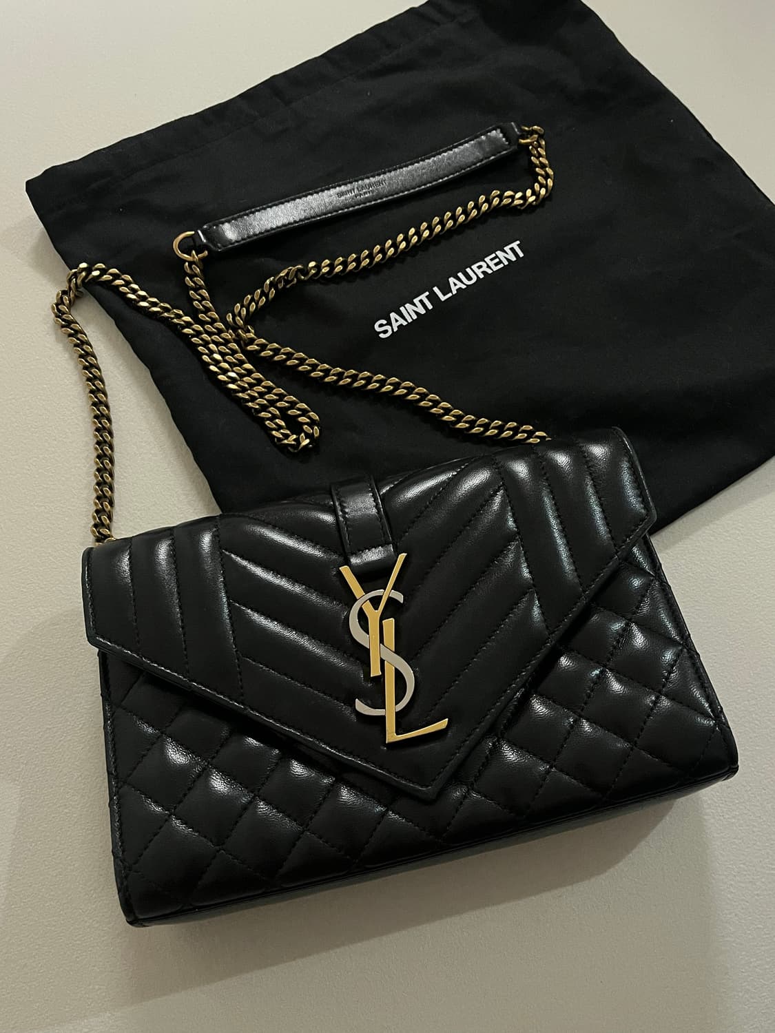 입생로랑 블랙 레더백 정품(더스트백 포함) 상품이미지1