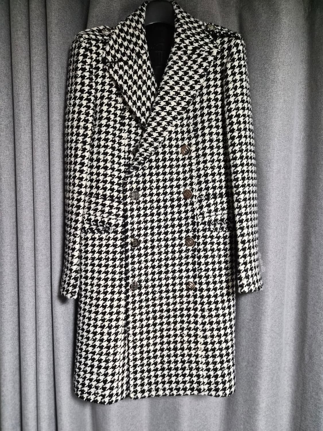 발망 하운드투스 견장 코트 팝니다 프라다 구찌 우영미 루이비통 상품이미지1