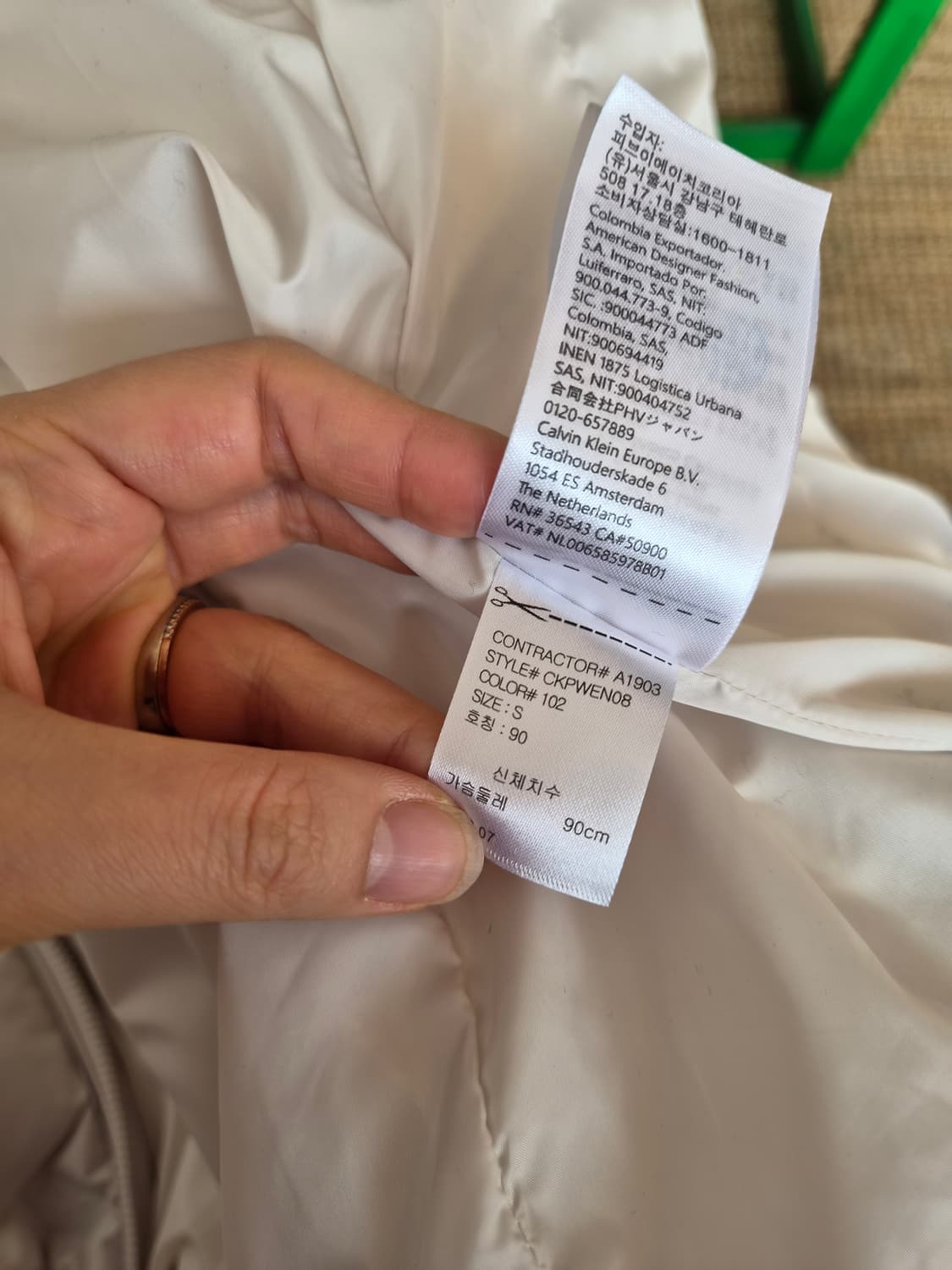 캘빈클라인 여성 덕다운하이넥패딩 S사이즈 상품이미지10