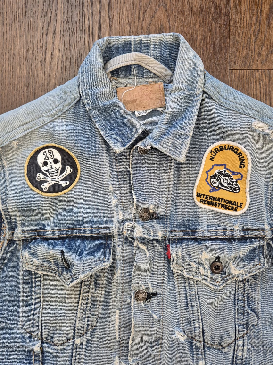 LEVI'S Wappen Pactchwork Cut-off Trucker 상품이미지2