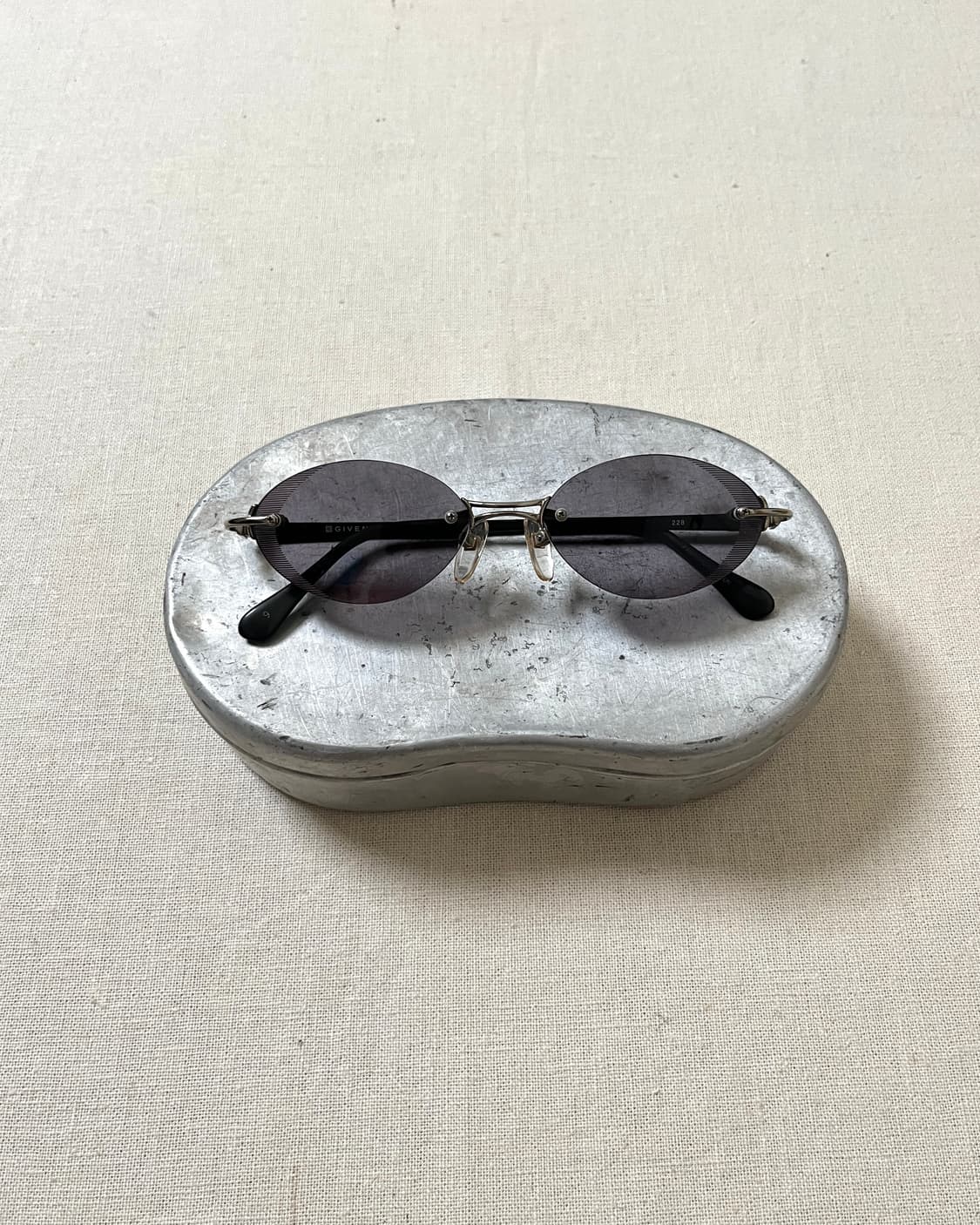 빈티지 지방시 무테 선글라스 givenchy oval sunglasses 상품이미지1