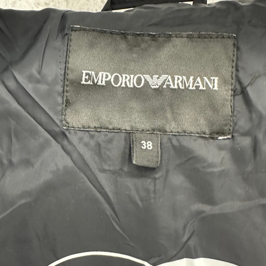 90 엠포리오 아르마니 여자 벌룬핏 구스다운 패딩 상품이미지5