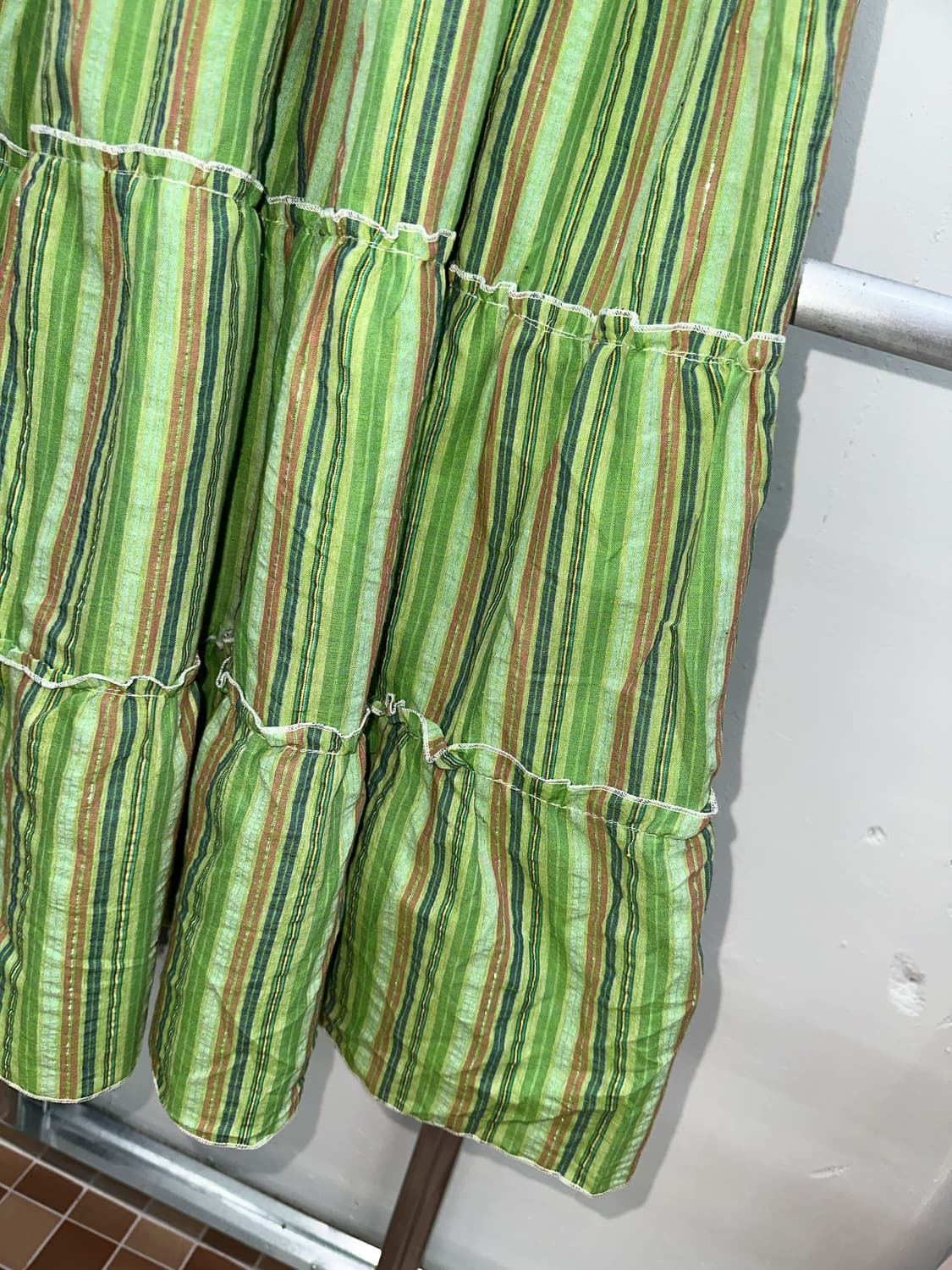 green color stripes strap dress 상품이미지2