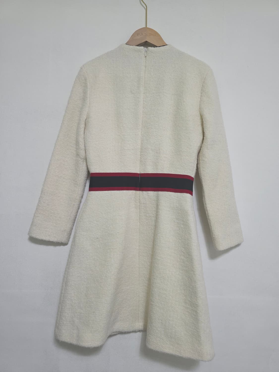 Maje 마쥬 아이보리 트리밍 금장 유인나 원피스 1 상품이미지5