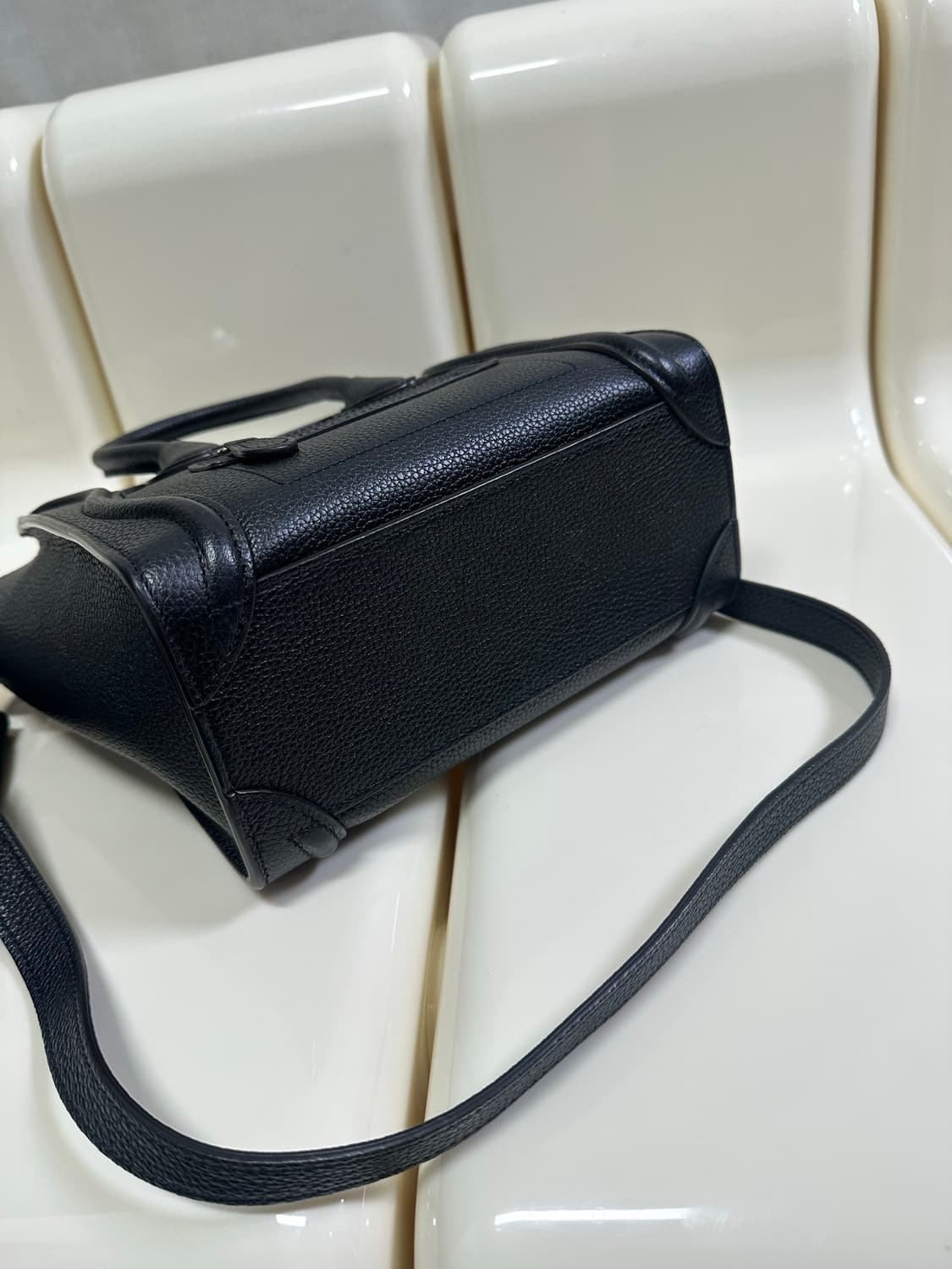 [SA 정품] 셀린느 러기지백 나노 블랙 상품이미지4