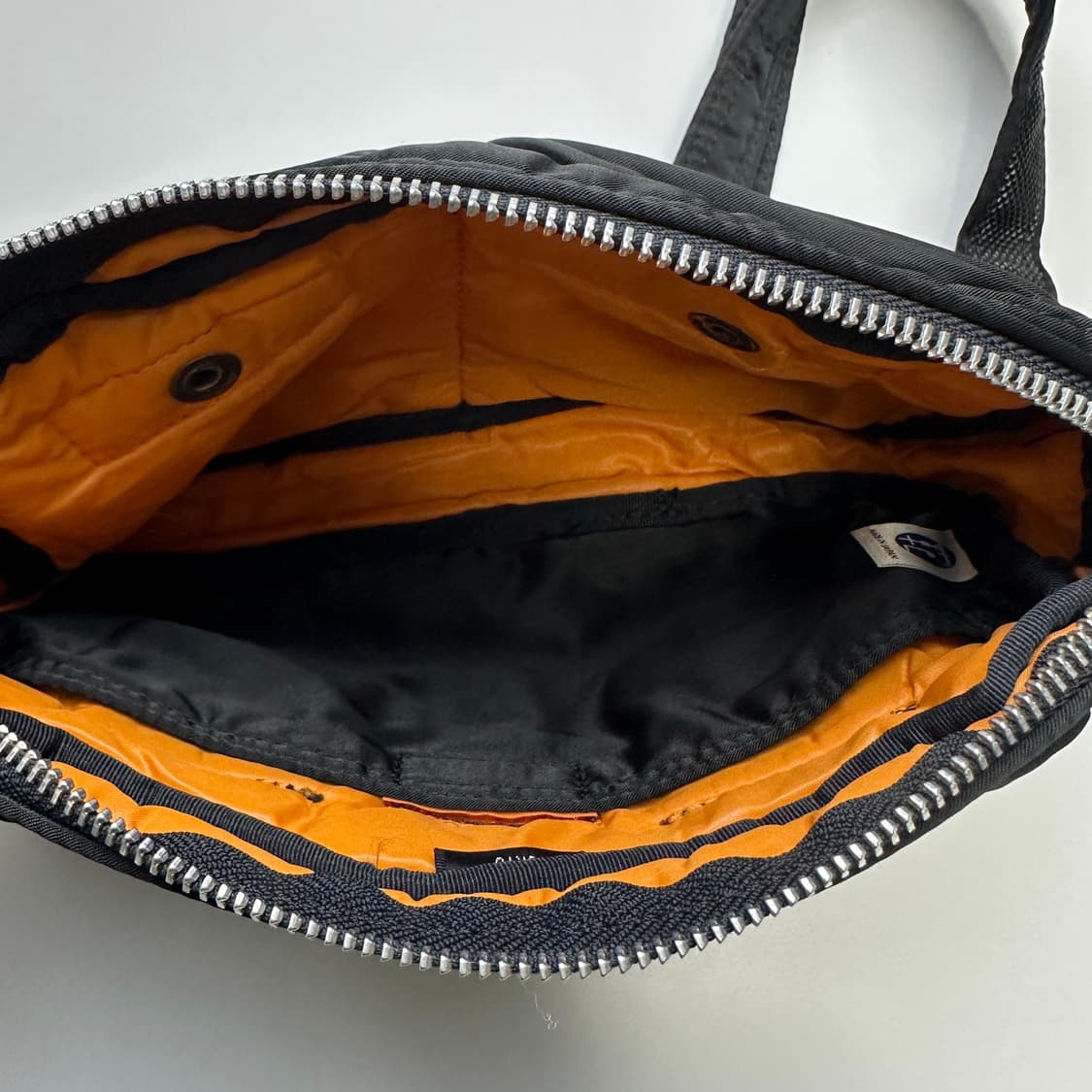 PORTER TANKER SHOULDER BAG 포터 탱커 숄더백 상품이미지8