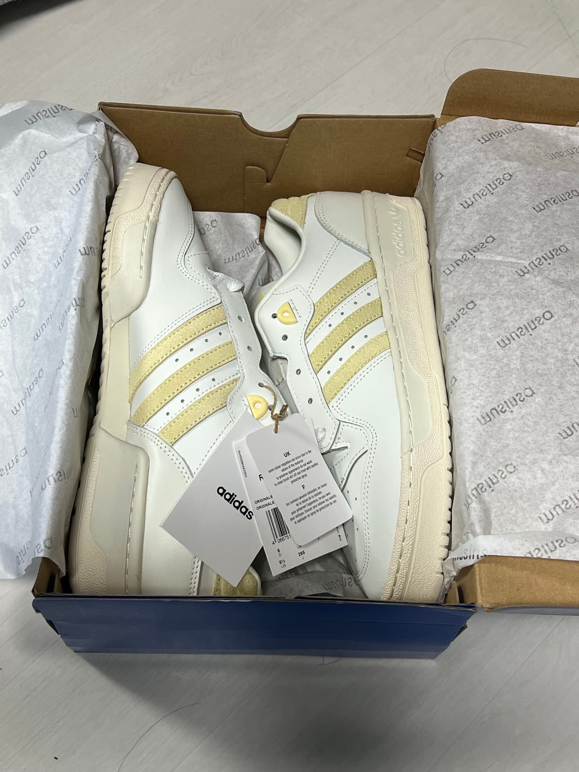 새상품[265] 아디다스 라이벌리 로우 화이트 상품이미지1