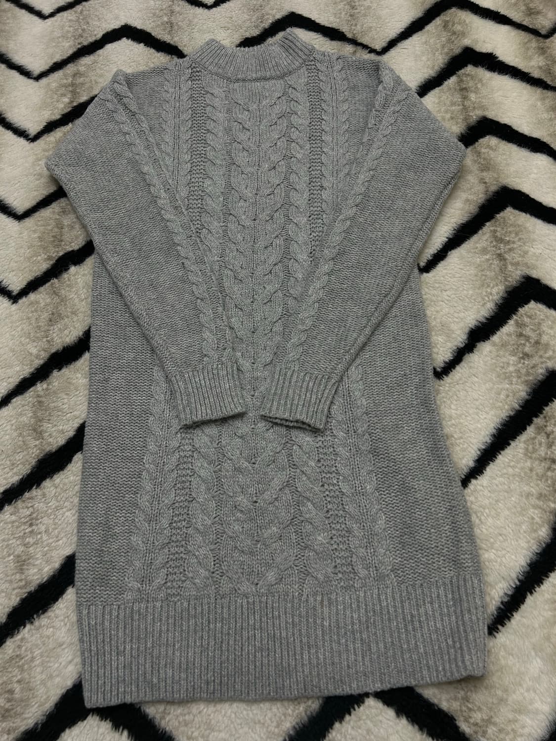 [S]유니클로 라운드 꽈배기 니트 원피스/그레이 상품이미지2